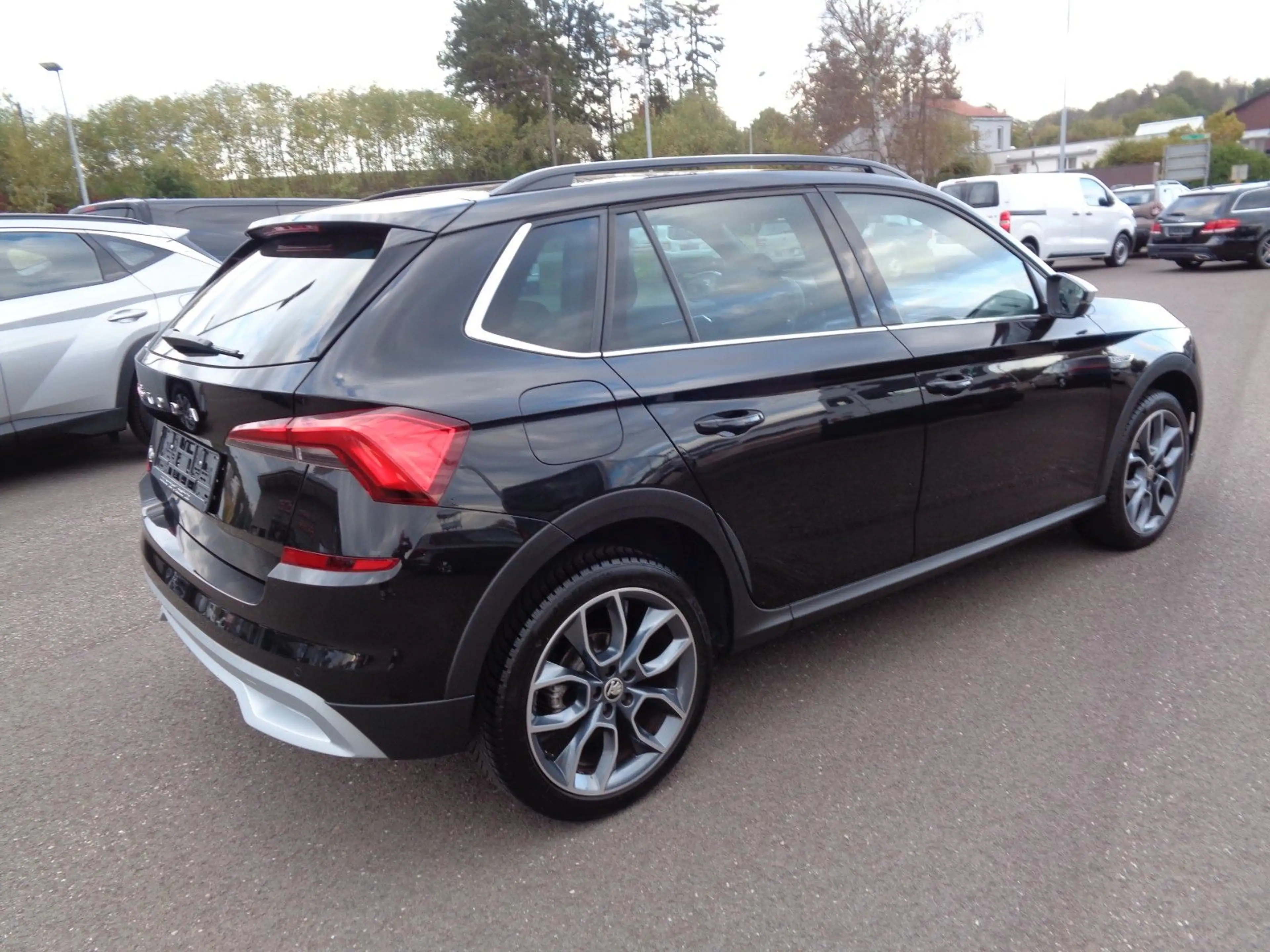 Skoda Kamiq Scoutline,Automatik,Navi,AHK. — photo 4