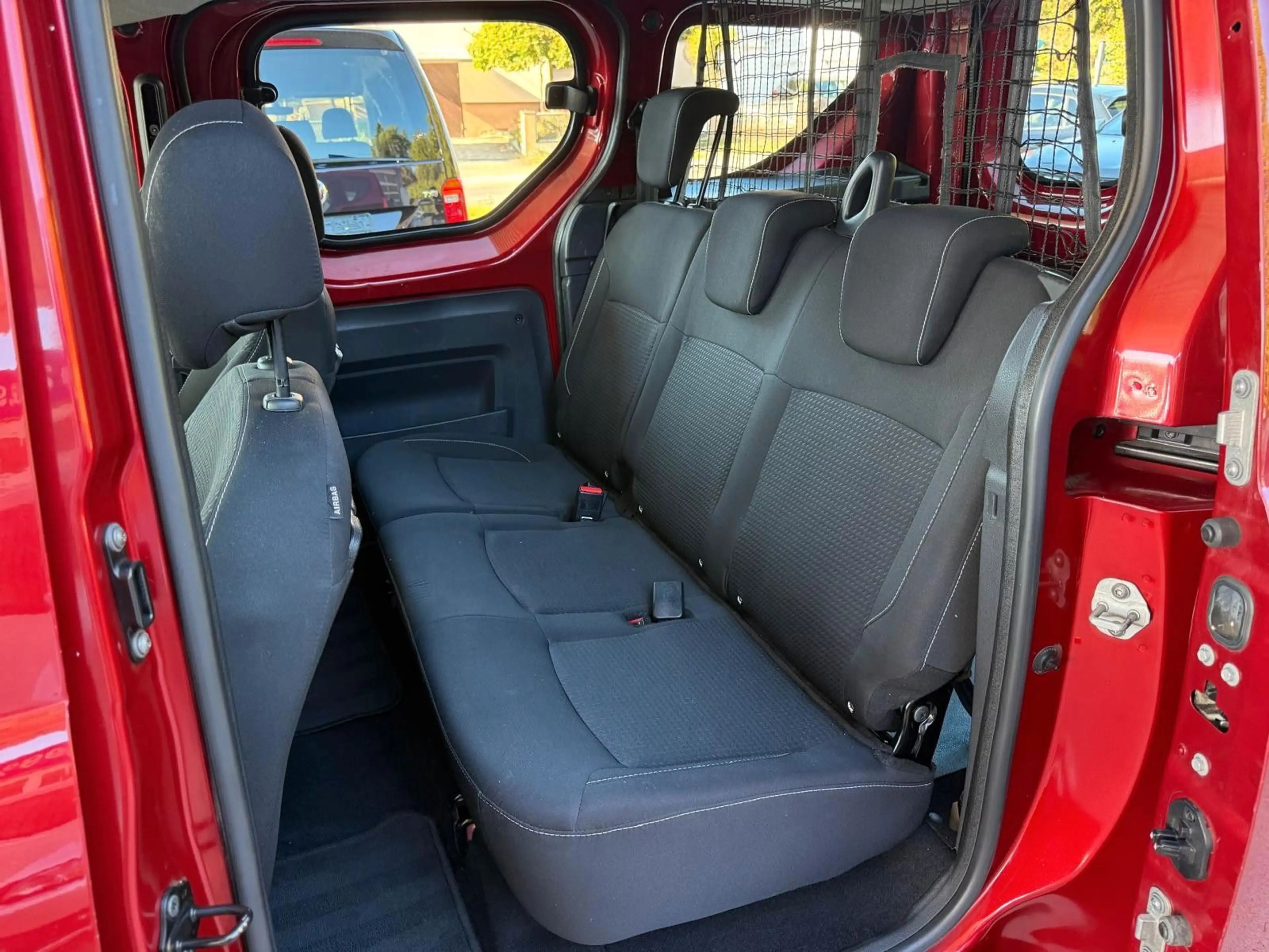 Dacia Dokker Comfort*Klima*FES*TEMP*AHK*TÜV NEU* — photo 15