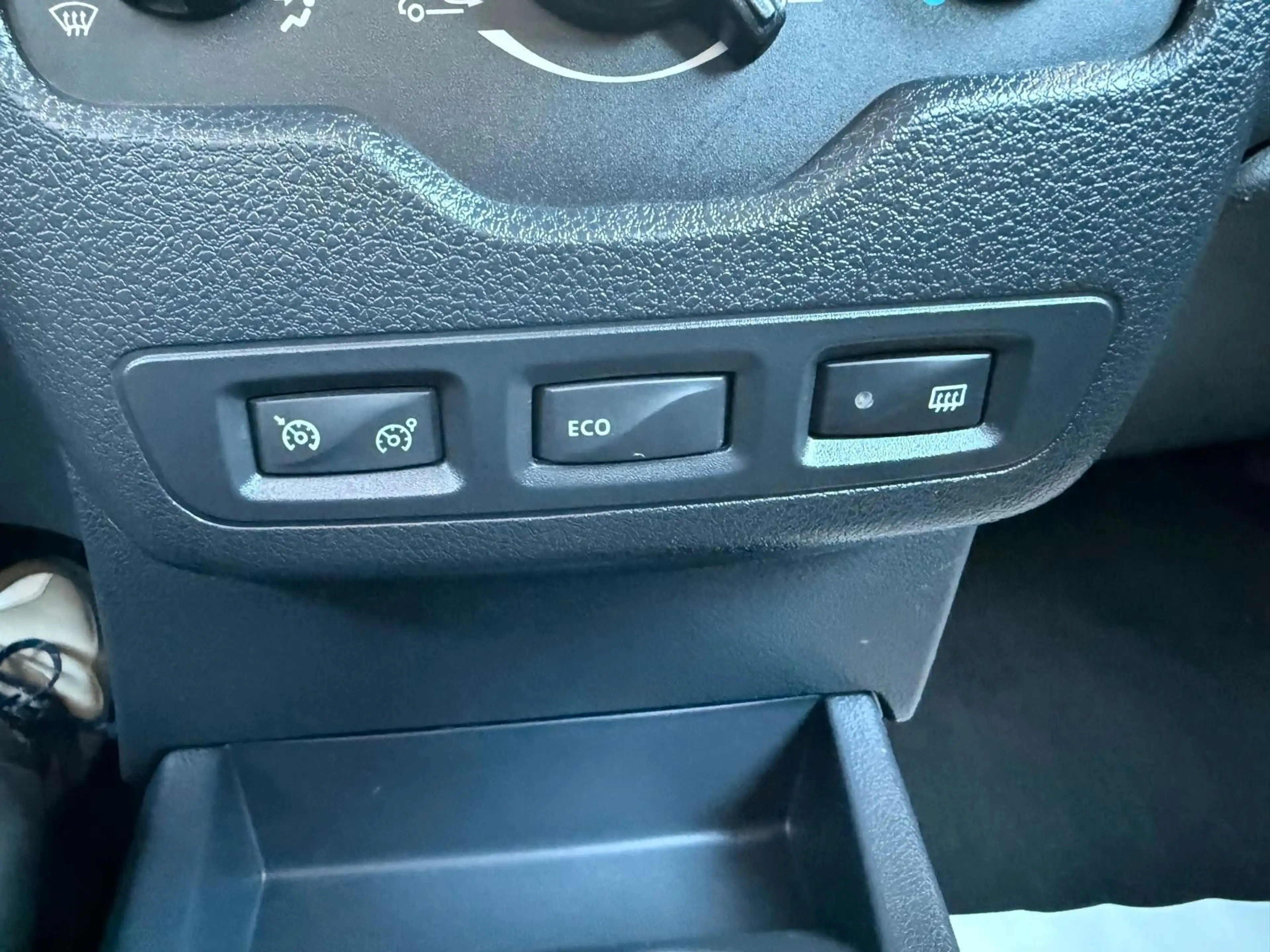 Dacia Dokker Comfort*Klima*FES*TEMP*AHK*TÜV NEU* — photo 13