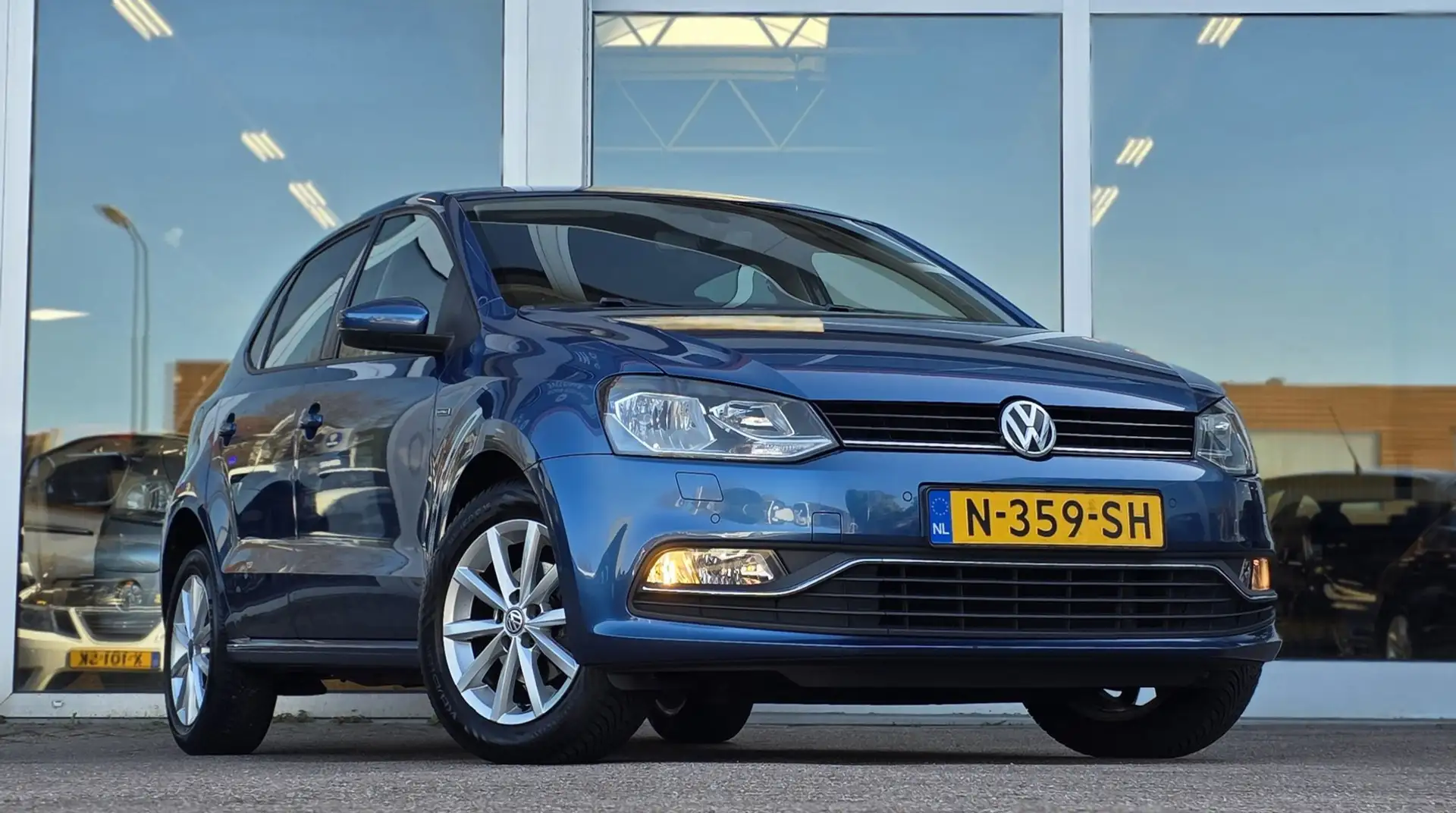 Volkswagen Polo 1.0 Comfortline Clima Stoelverwarming Nieuwe APK M Bleu - 2
