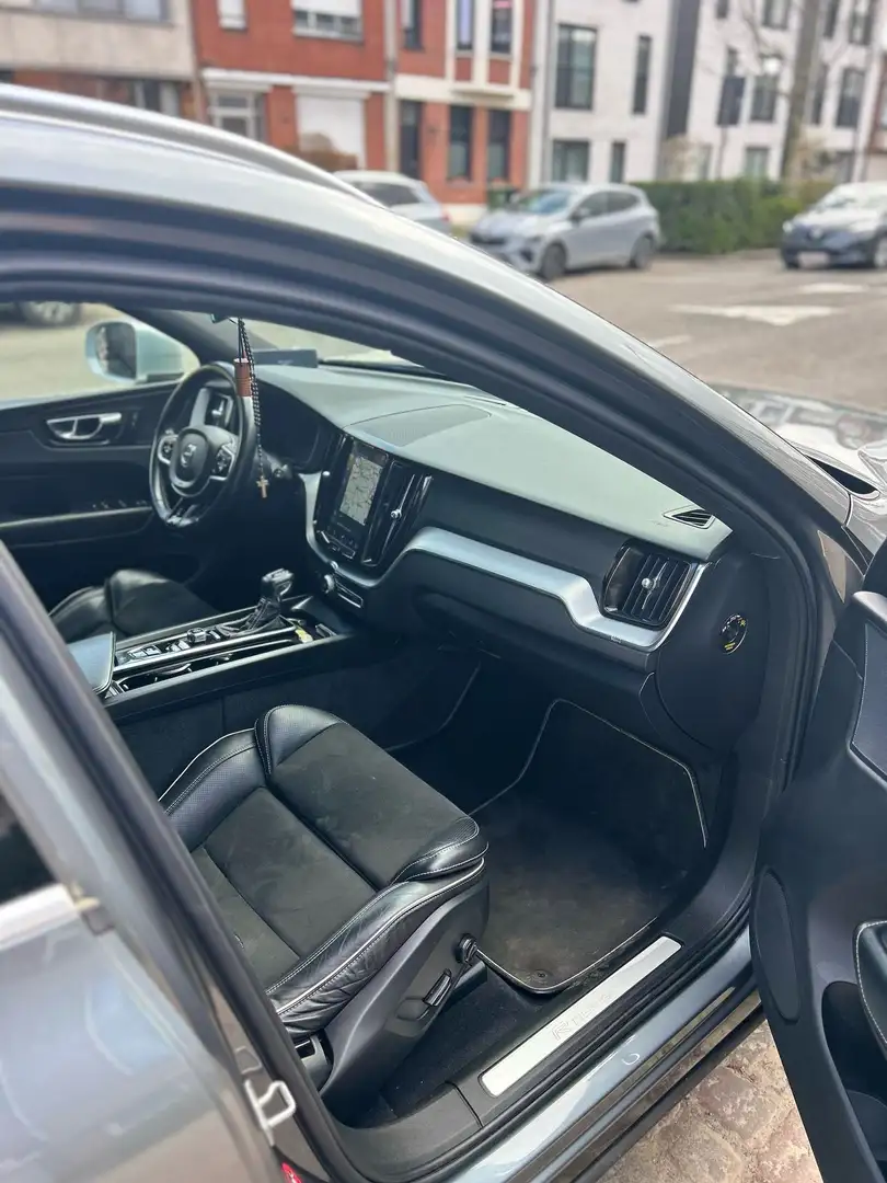 Volvo XC60 XC60 D4 AWD RDesign Gris - 2