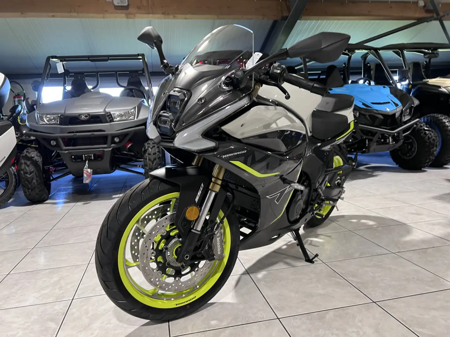 Benelli Tornado 550 Blanc - 2