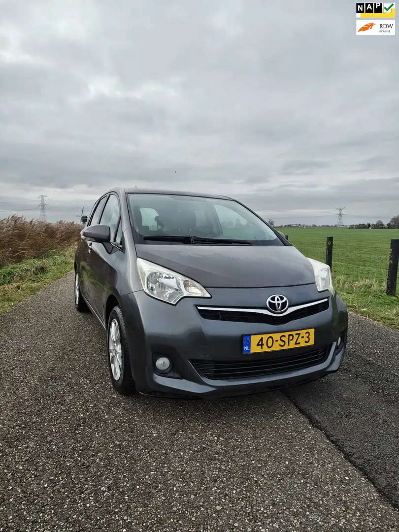 Toyota Verso-S 1.3 VVT-i Aspiration 1E EIGENAAR - DEALER ONDERHOU Gris - 1