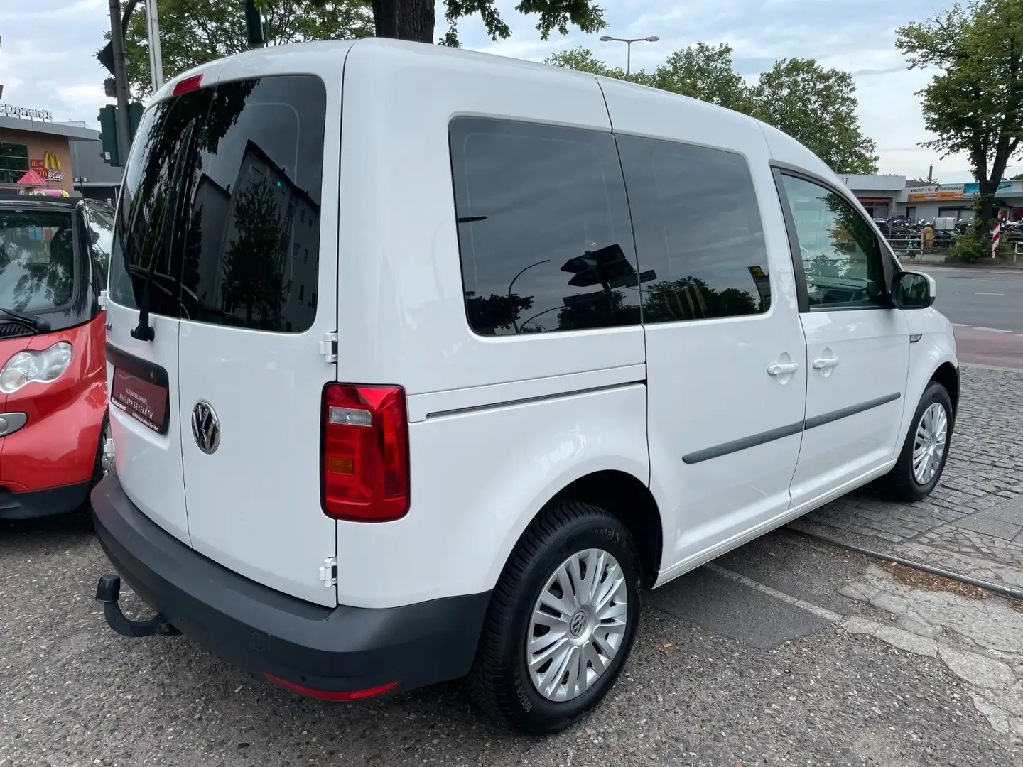 Volkswagen Caddy CADDY 2.0 TDI TREND BMT*2.HAND*KLIMA*PDC*5-SITZE Wit - 2