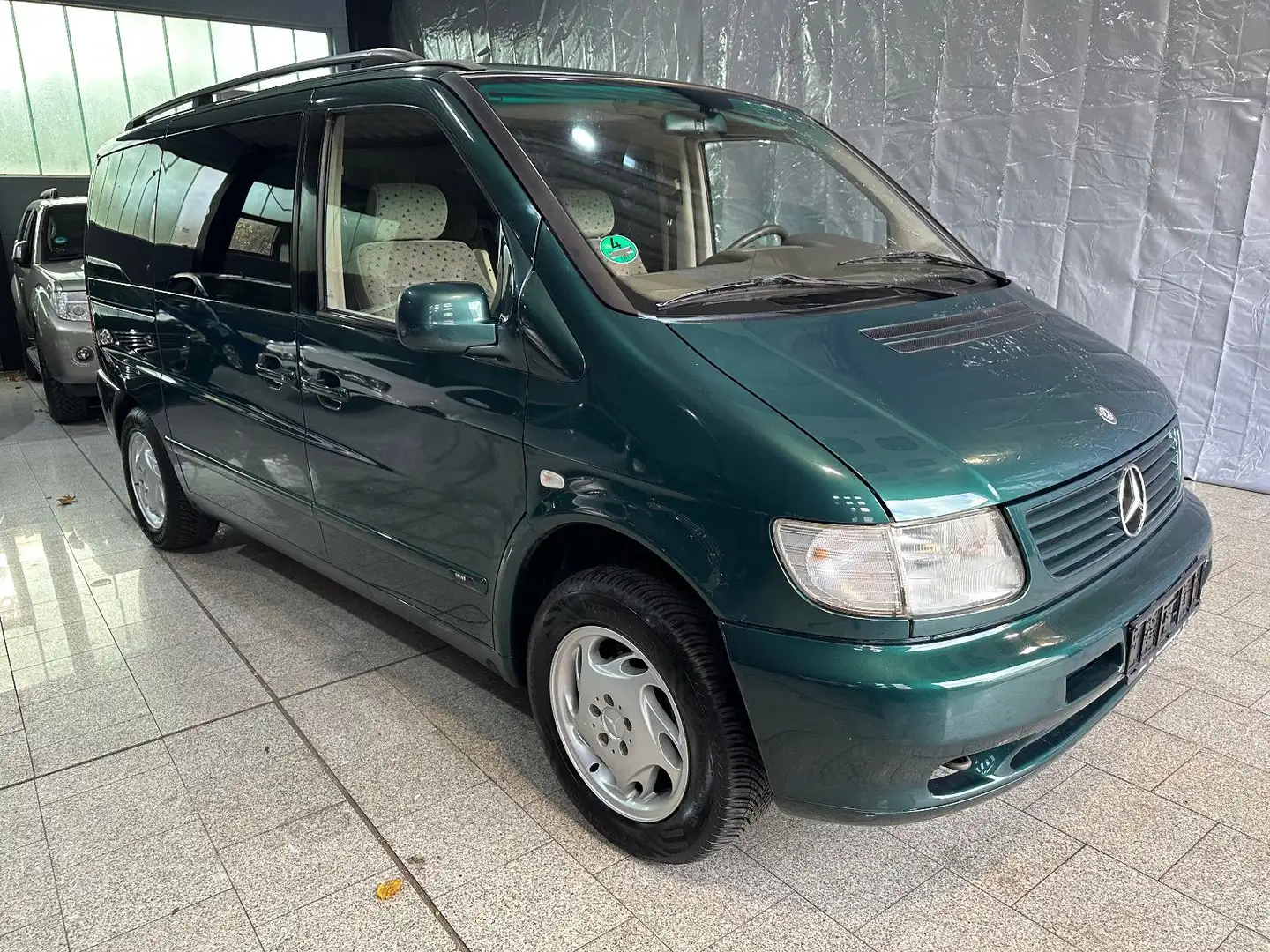 Mercedes-Benz V 280 *NUR 100TKM*AUTOMATIK*TÜV NEU*Behindertenge Grün - 2