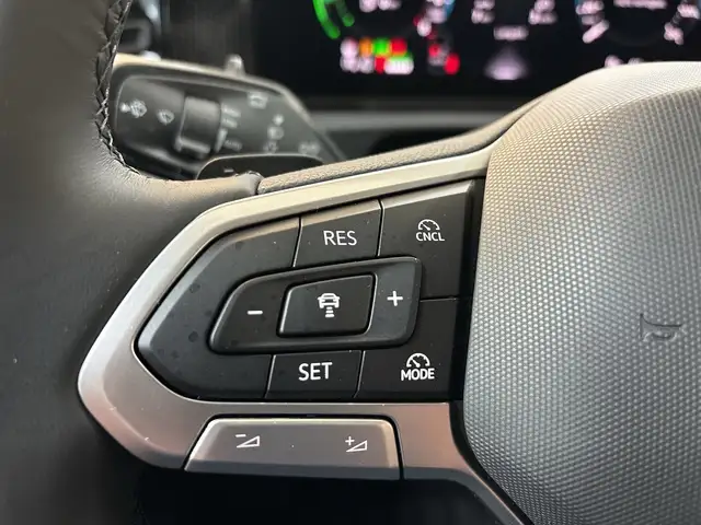 Volkswagen Tiguan view 15
