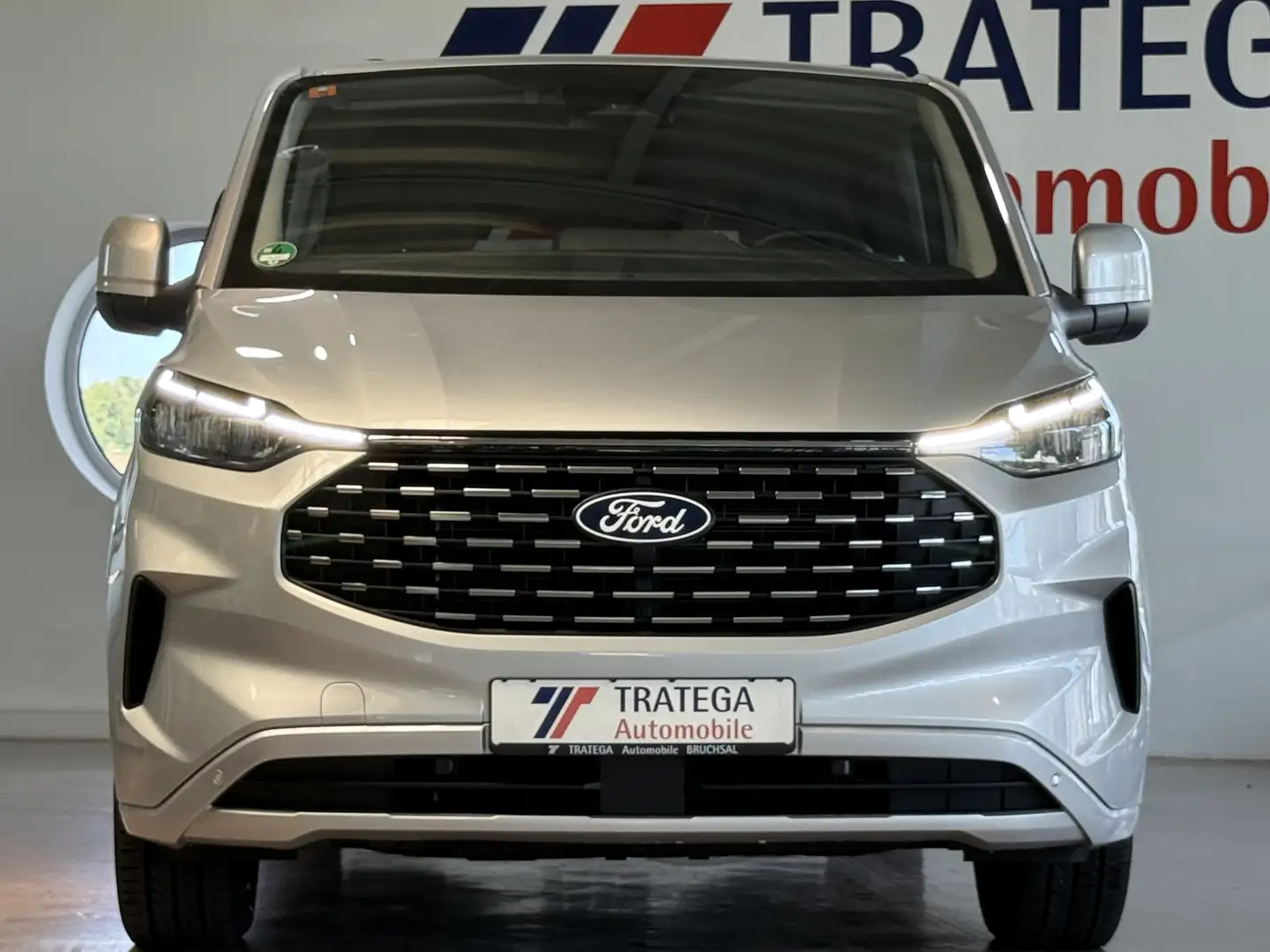 Ford Tourneo Custom L1 Titanium 170PS GJR ACC TW LHZ Silber - 2