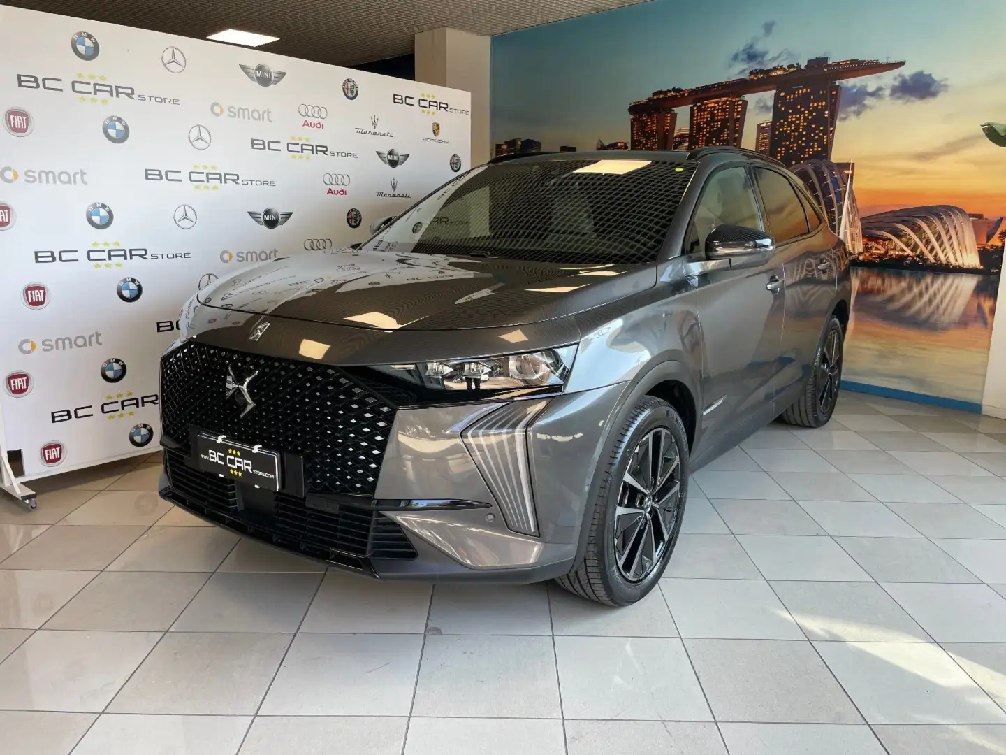 DS Automobiles DS 7 Esprit de Voyage Aut. BlueHDi 130cv Gris - 1