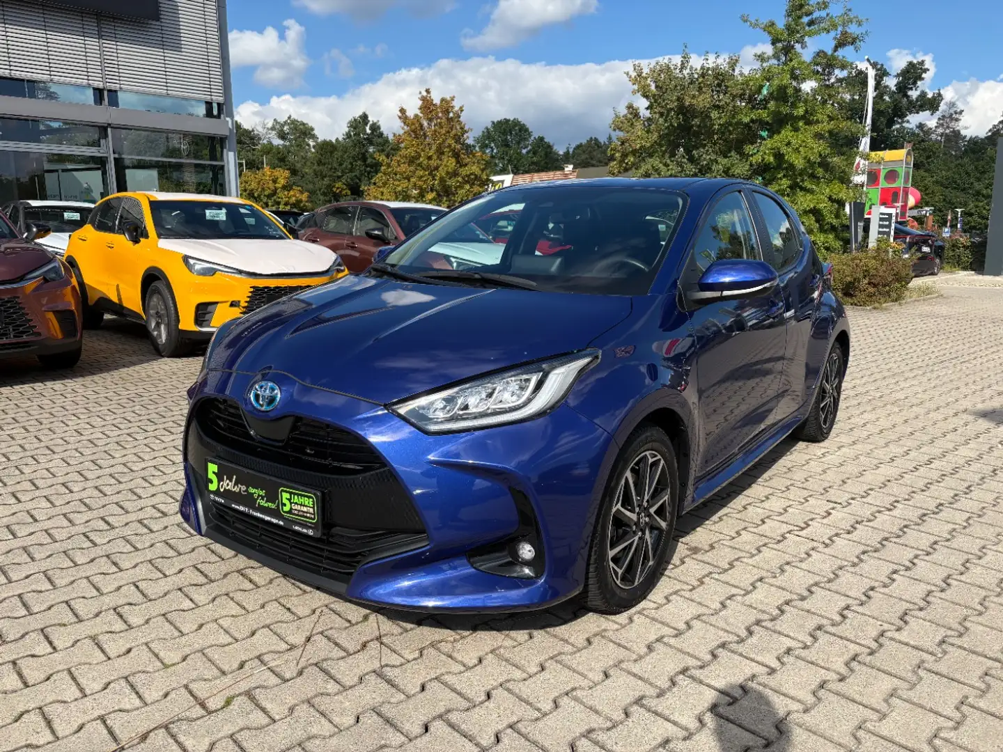 Toyota Yaris 1.5 Hybrid Team D LED, Kamera, DAB, SHZ, BT Blauw - 2