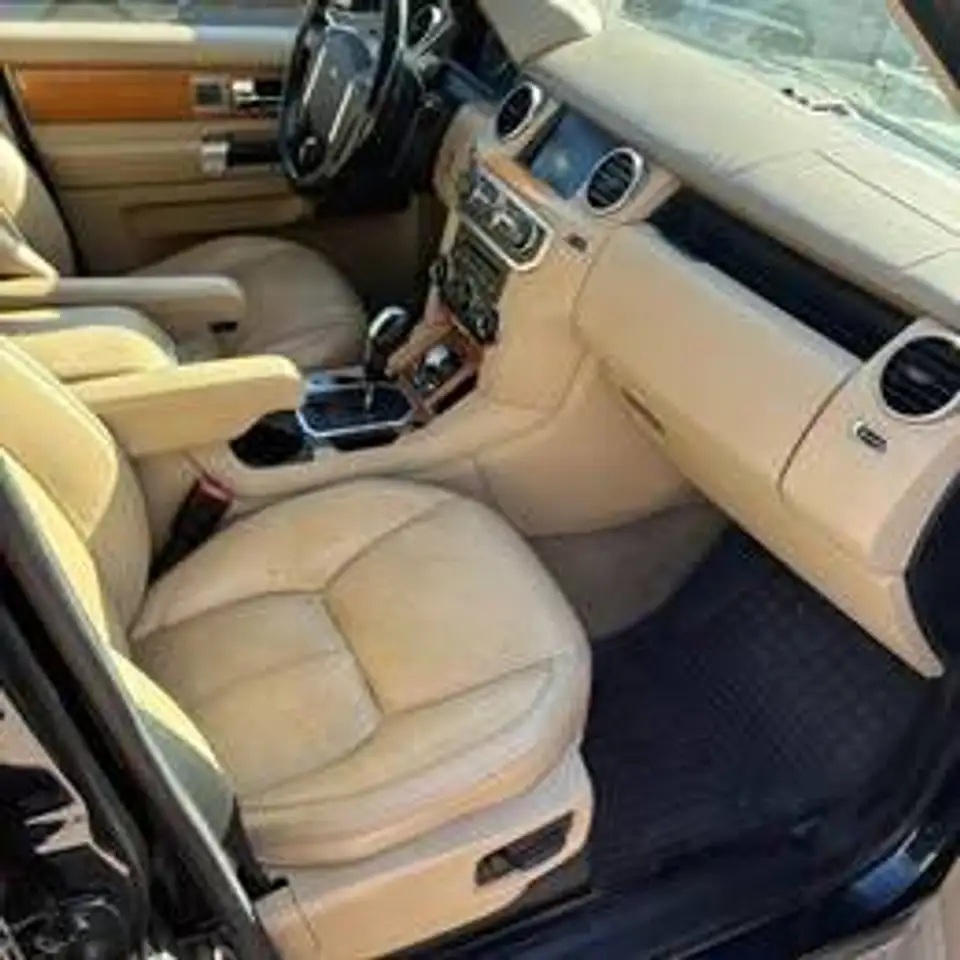 Land Rover LR4 снимка Land Rover LR4