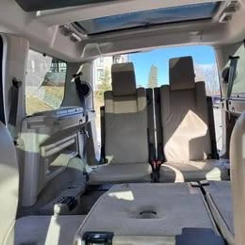 Land Rover LR4 снимка Land Rover LR4