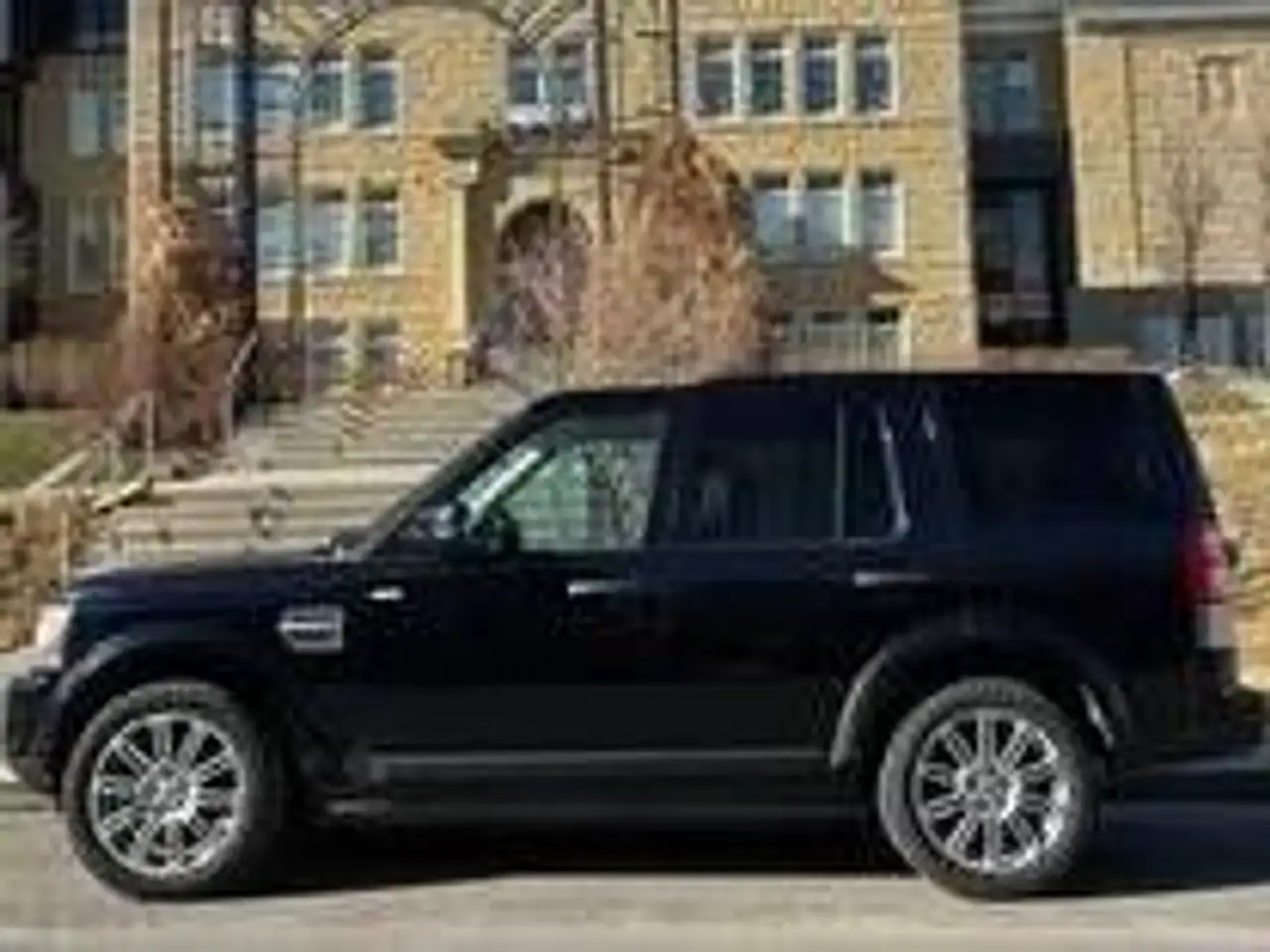 Land Rover LR4 снимка Land Rover LR4