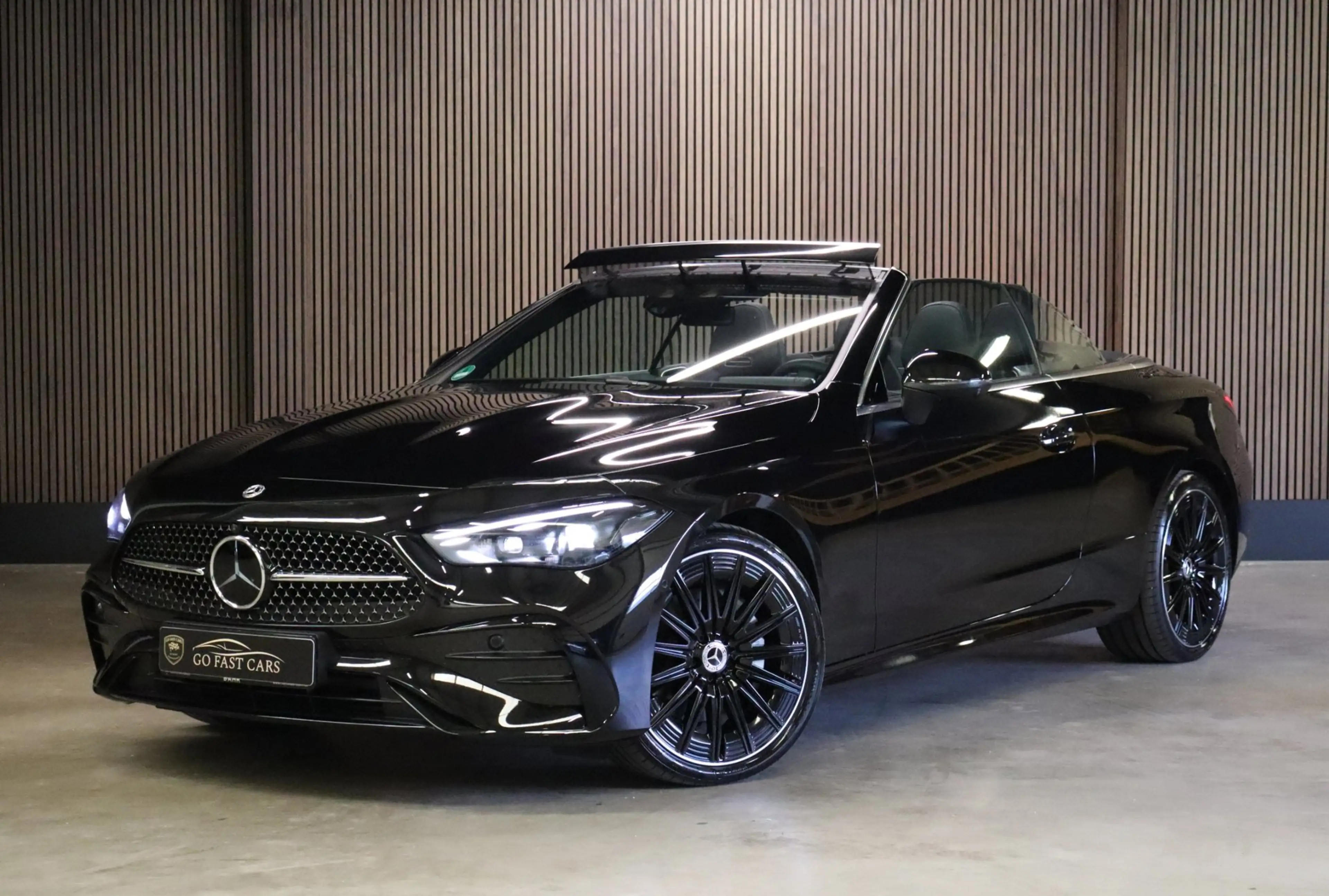 Mercedes-Benz CLE 300 Cabriolet 4MATIC|AMG Line |MBUX|Burmeister|Memory| — photo 6