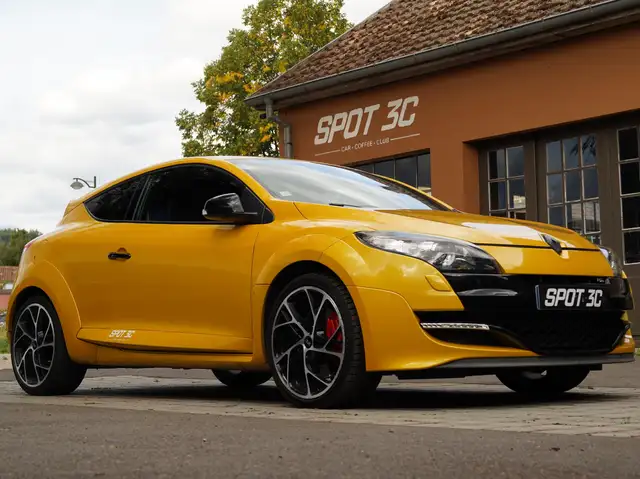 Renault Megane Mégane III Coupé 2.0 16V 265 S