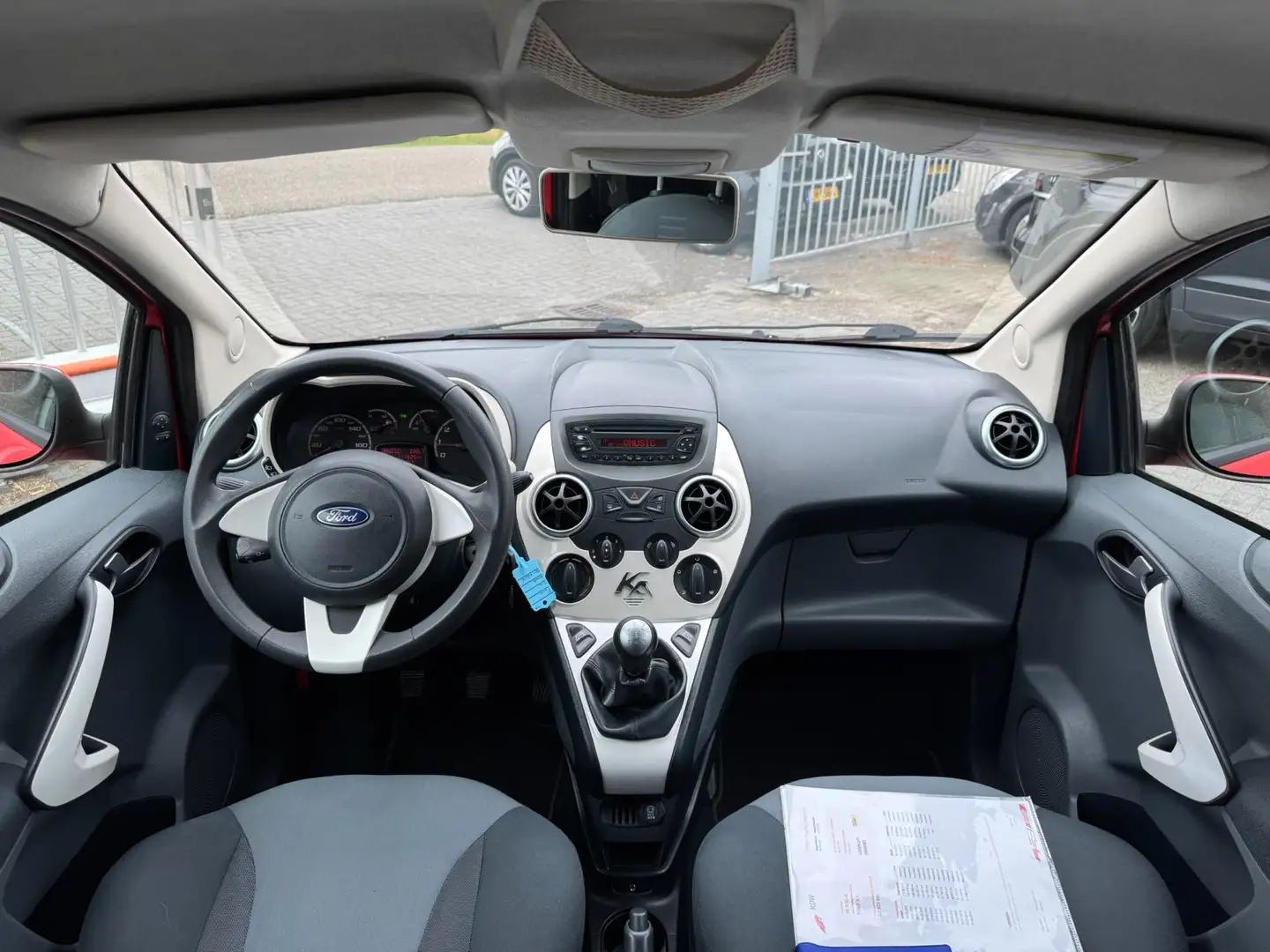 Ford Ka/Ka+ 1.2 Titanium AIRCO / LMV / CRUISE CONTROL / NL AUT Rood - 2