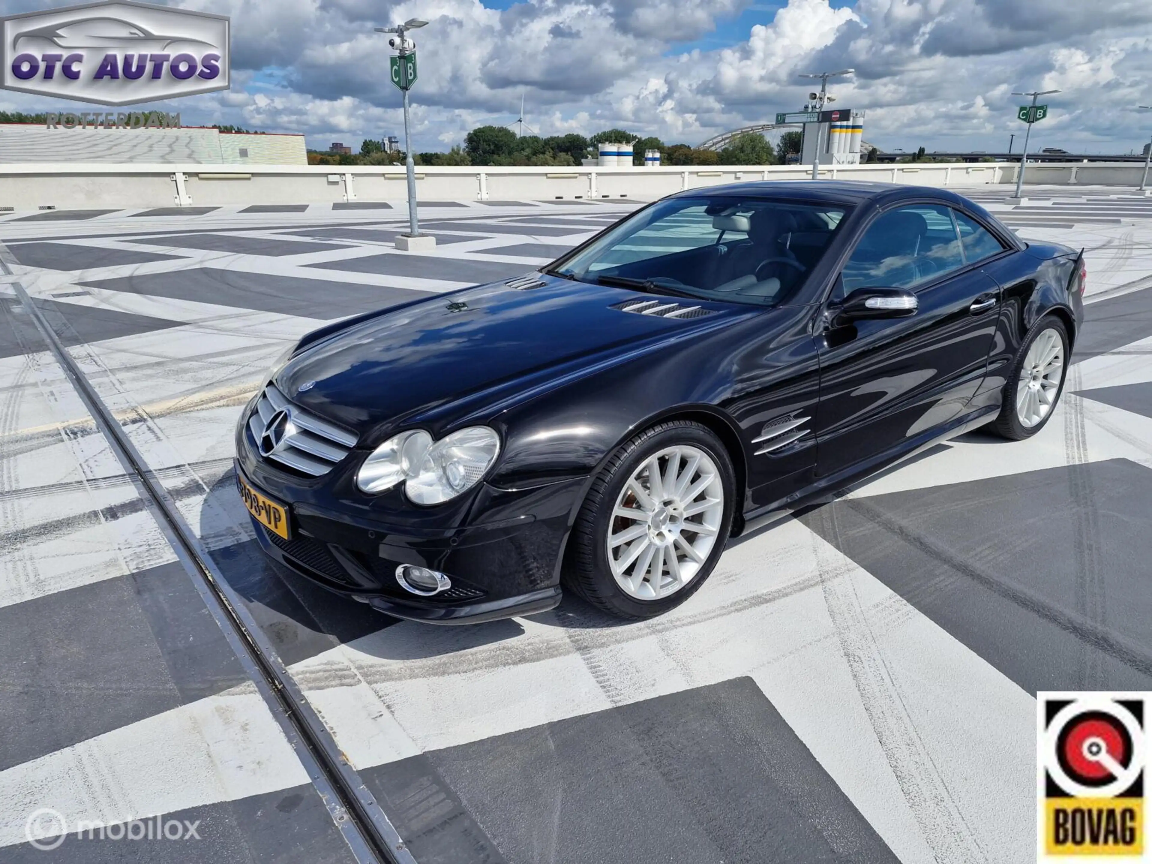 Mercedes-Benz SL 500 — photo 16