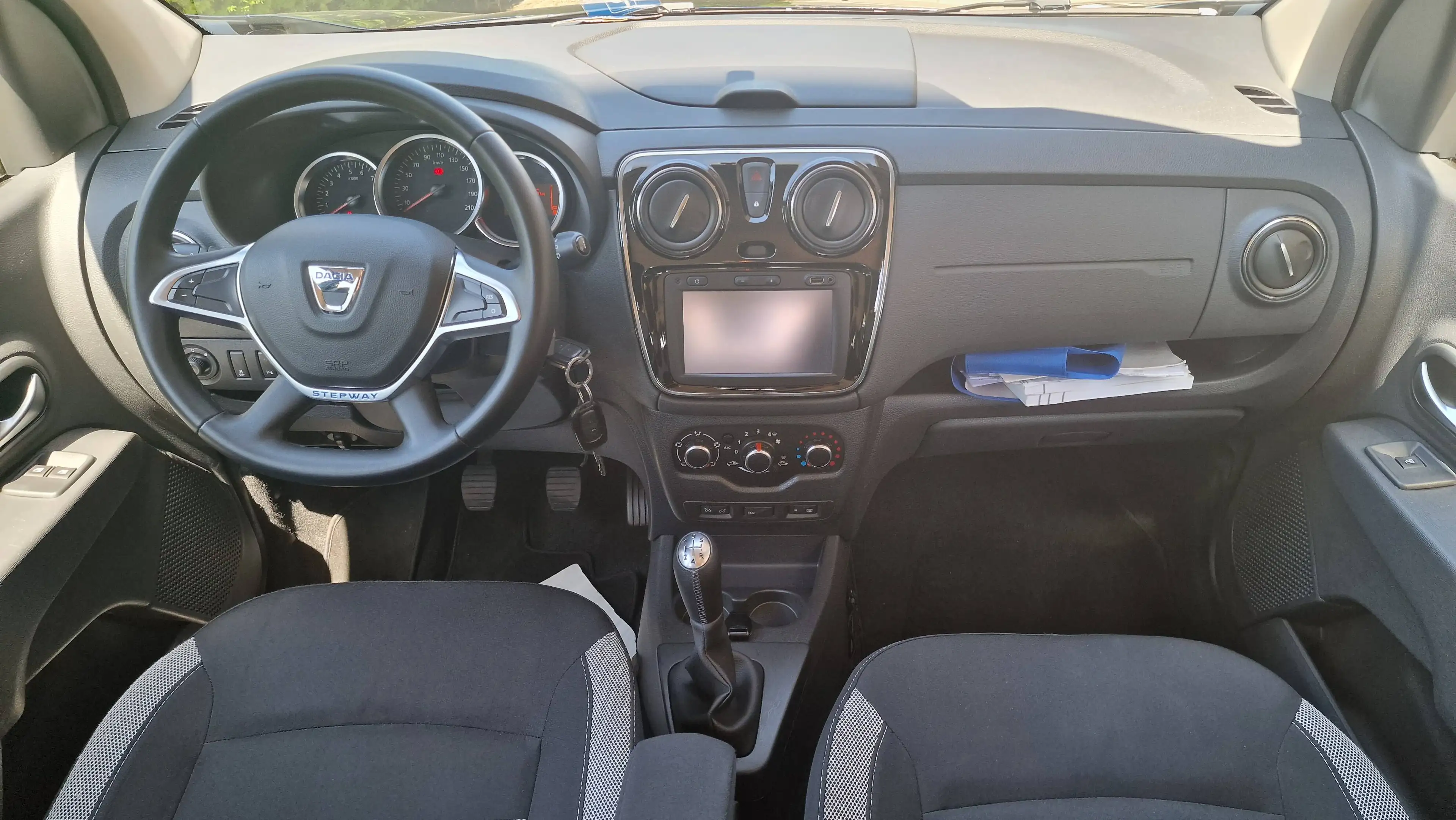 Dacia Lodgy Stepway 1Hand — photo 11