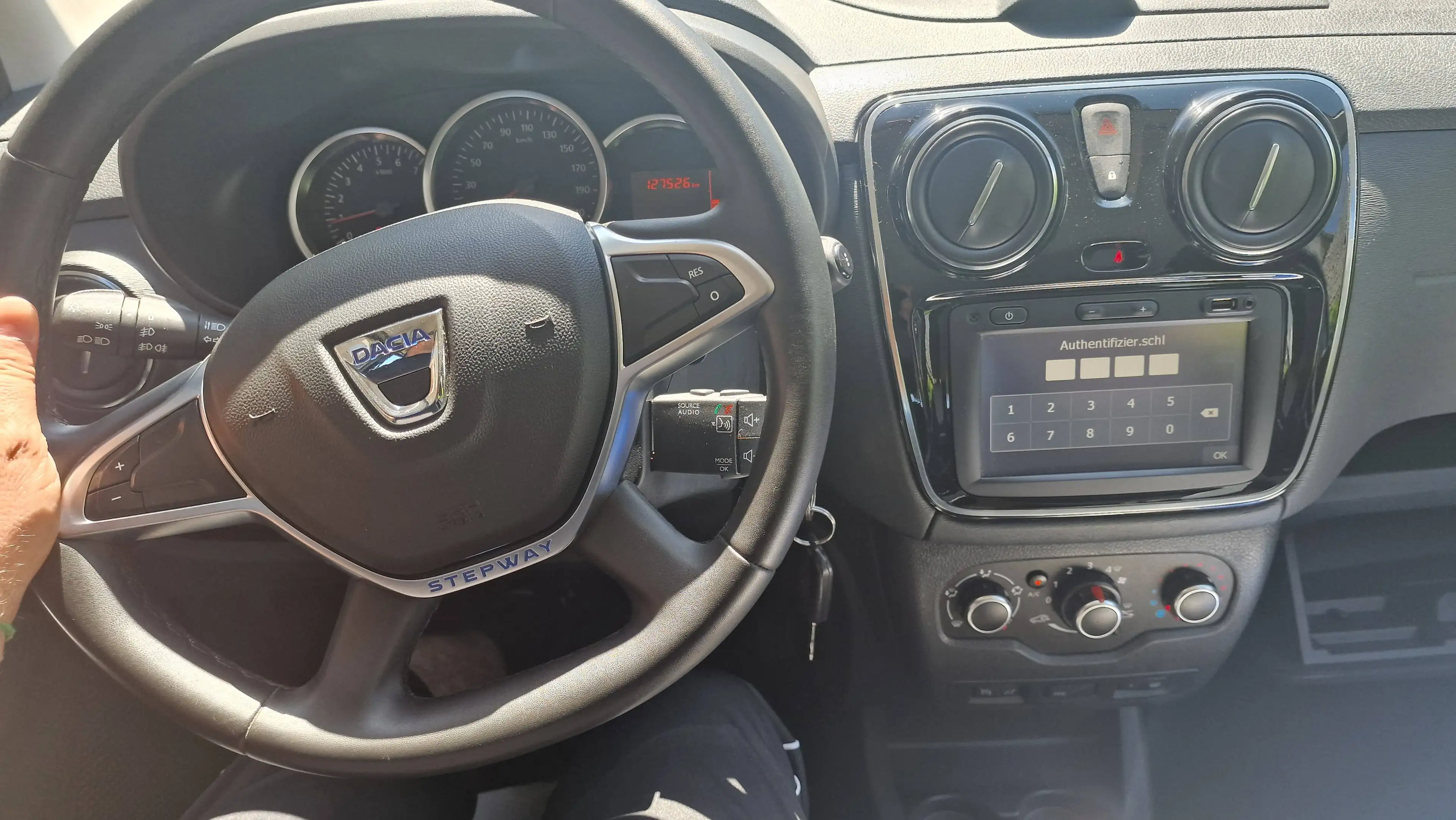 Dacia Lodgy Stepway 1Hand — photo 10