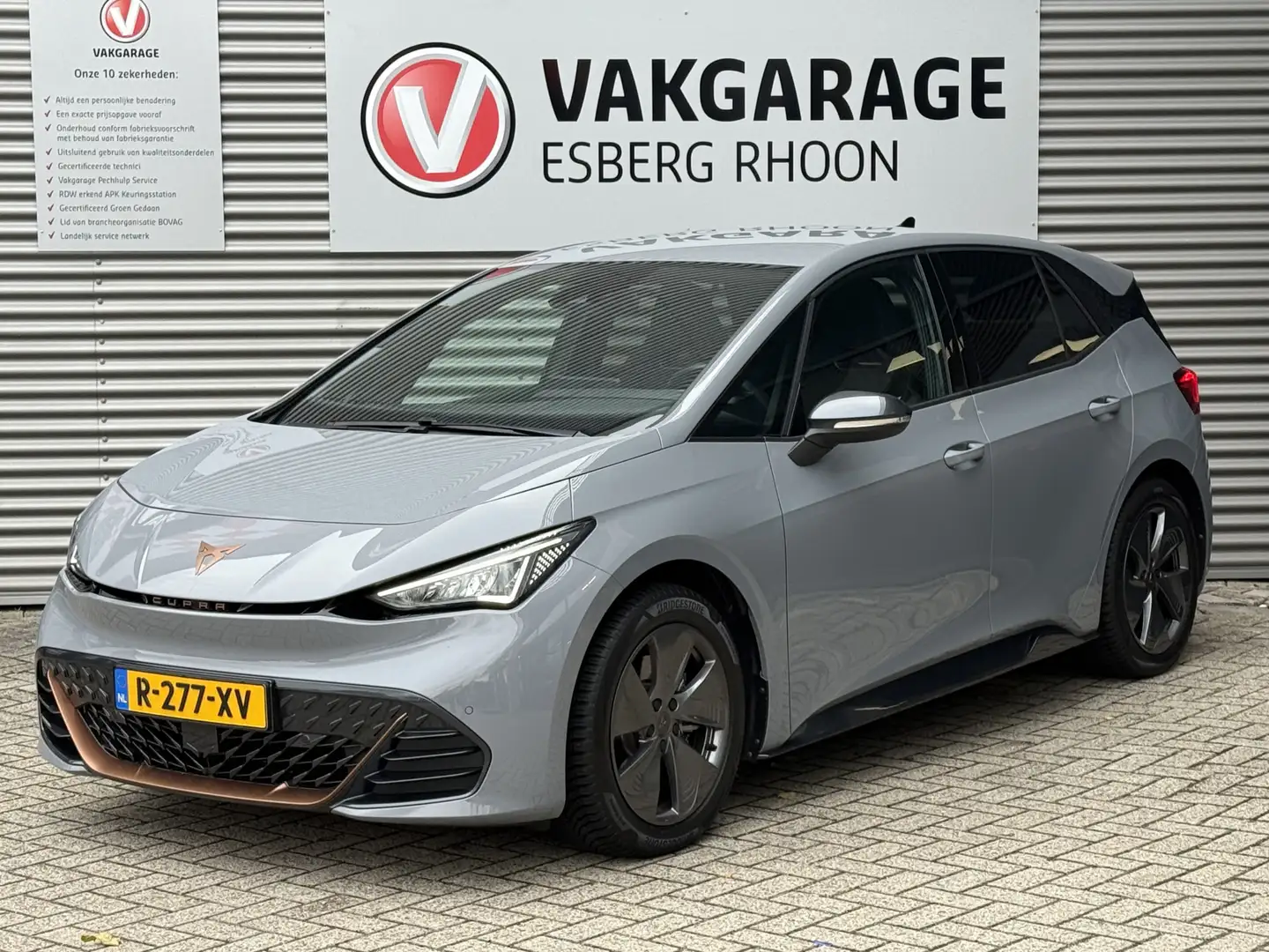 CUPRA Born Business 62 kWh NAVI/CAMERA Grijs - 1