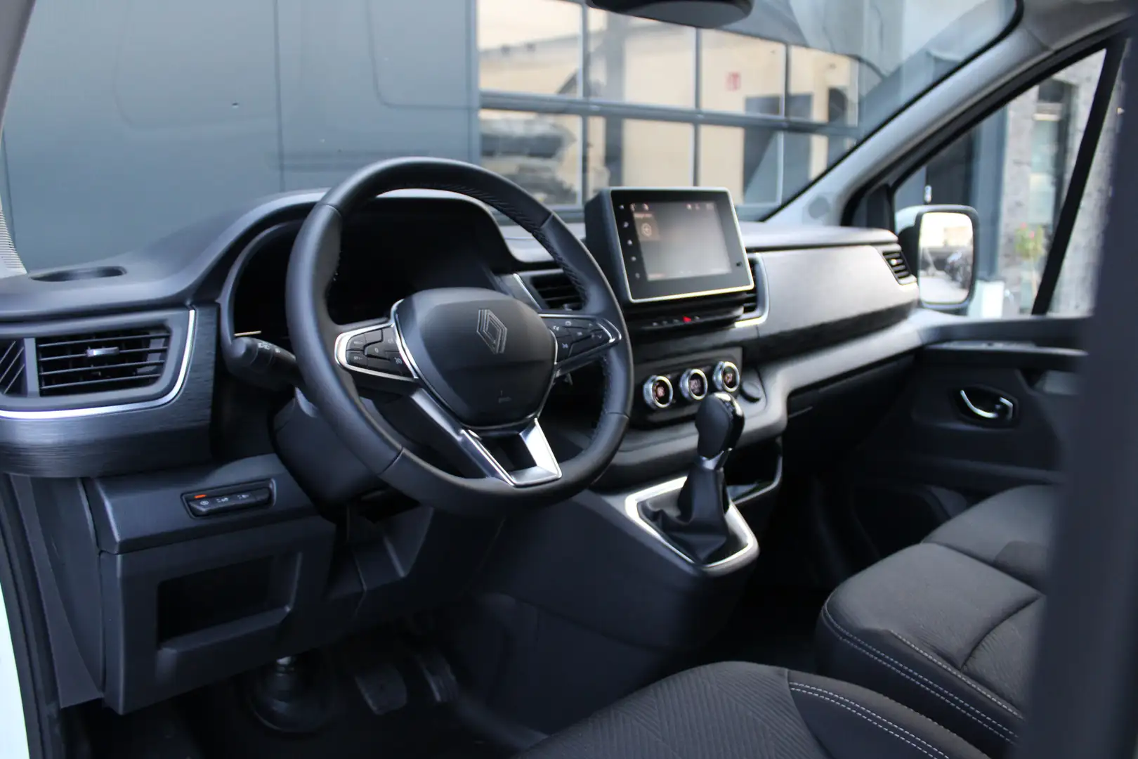 Renault Trafic 2.0 Blue dCi 170 T30 L2H1 Extra 170pk - 2x Schuifd Wit - 2