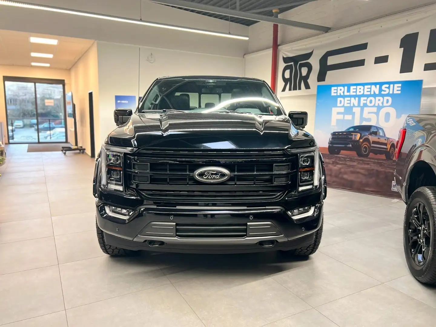 Ford F 150 F-150 Lariat 5.0L V8 Supercrew 5,5" RTR Ed. Schwarz - 2