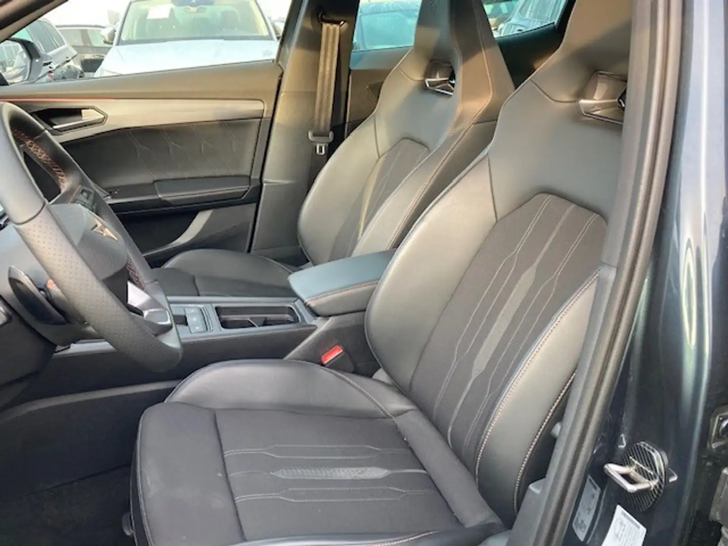 CUPRA Formentor 1.4 e-Hybrid VZ Performance 245pk | Dodehoekdetect Gris - 2