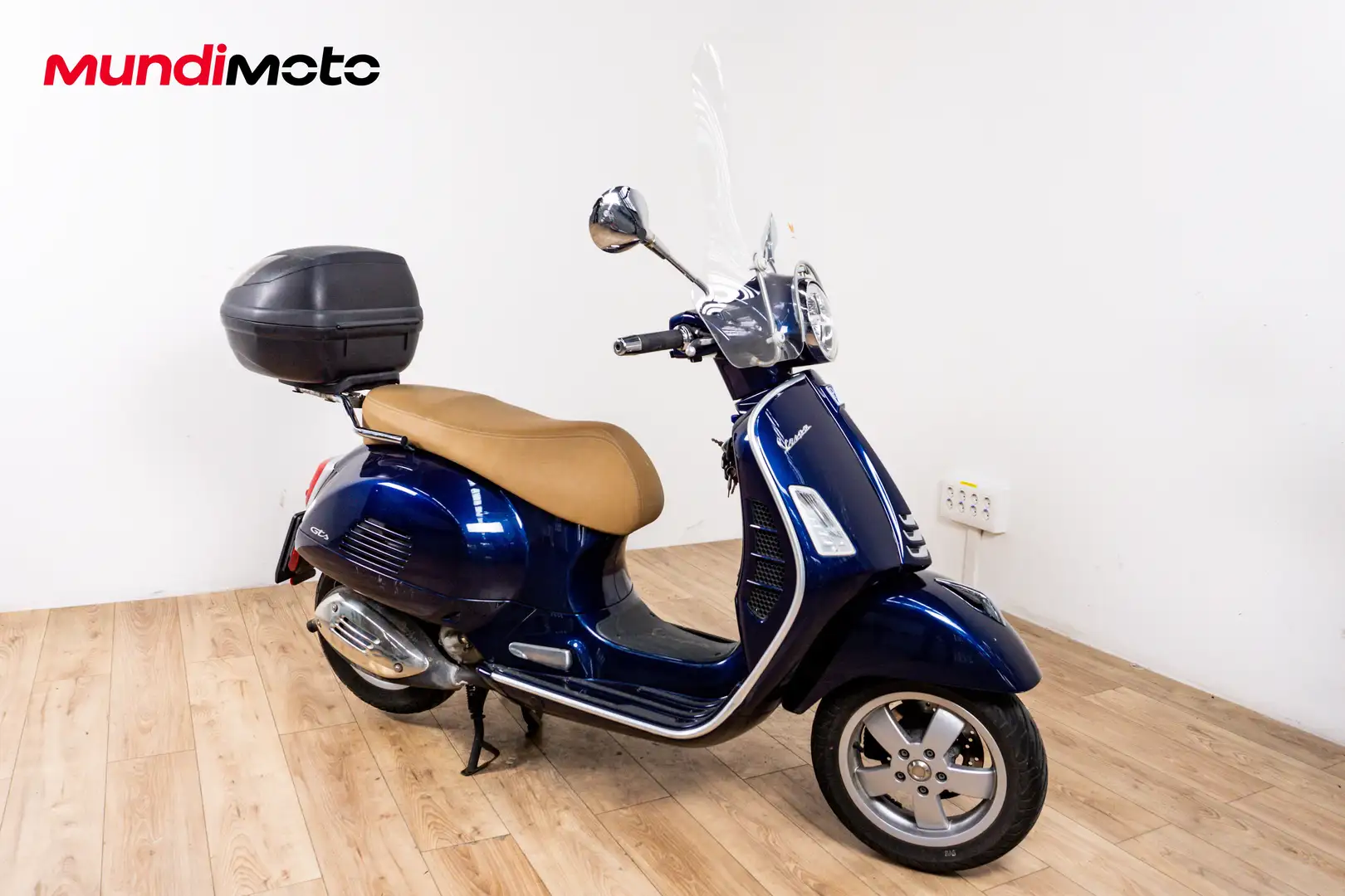Vespa GTS 300 - 2