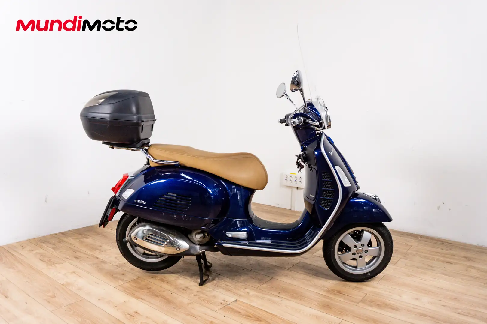 Vespa GTS 300 - 1