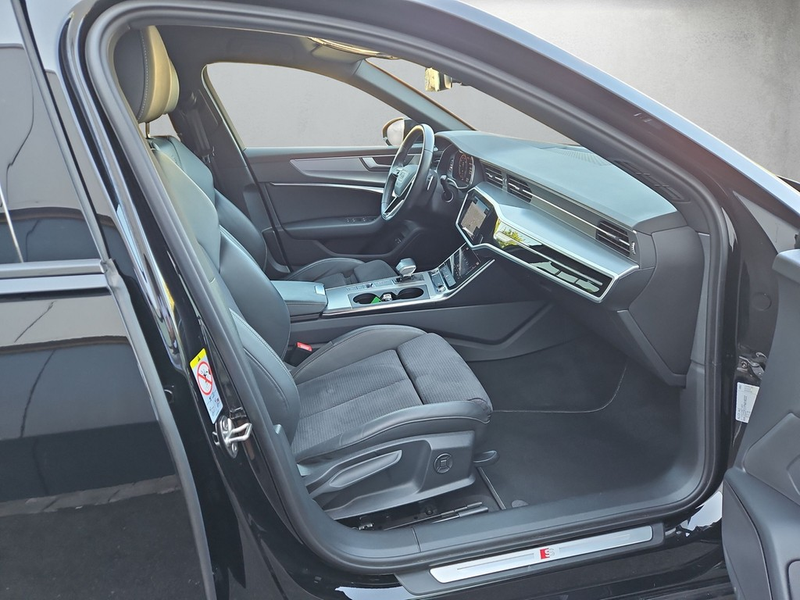 Audi A6 Avant sport 55 TFSI e quattro S tronic S line — photo 13