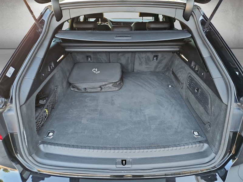 Audi A6 Avant sport 55 TFSI e quattro S tronic S line — photo 5