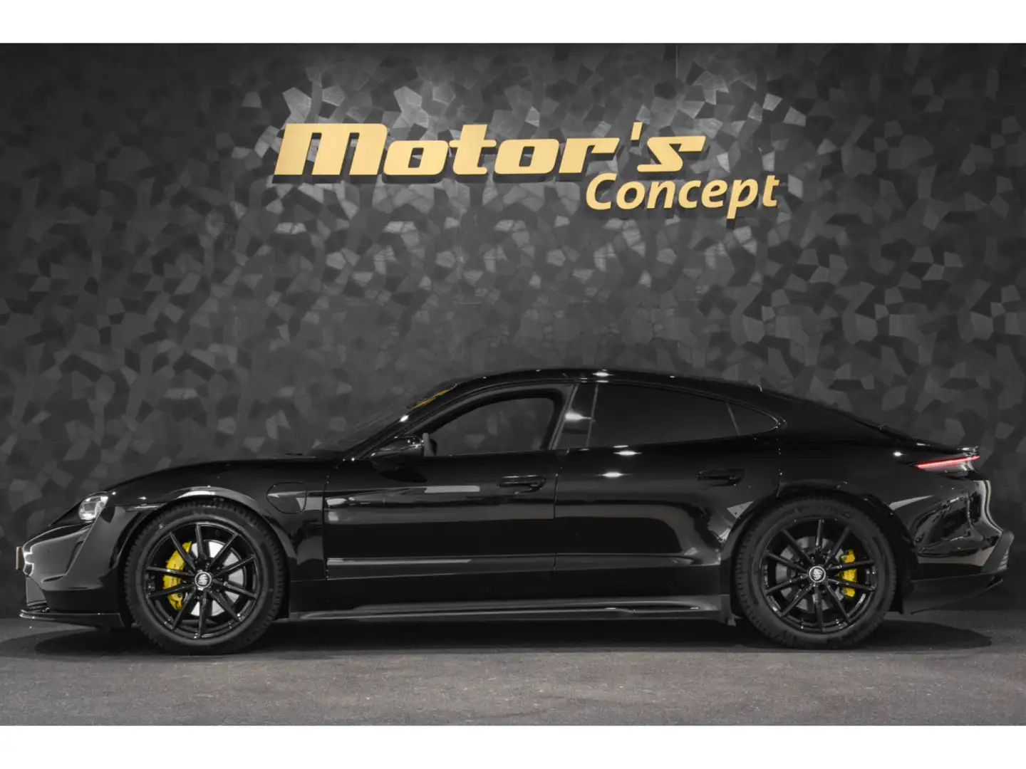 Porsche Taycan KIT TECHART Black - 2
