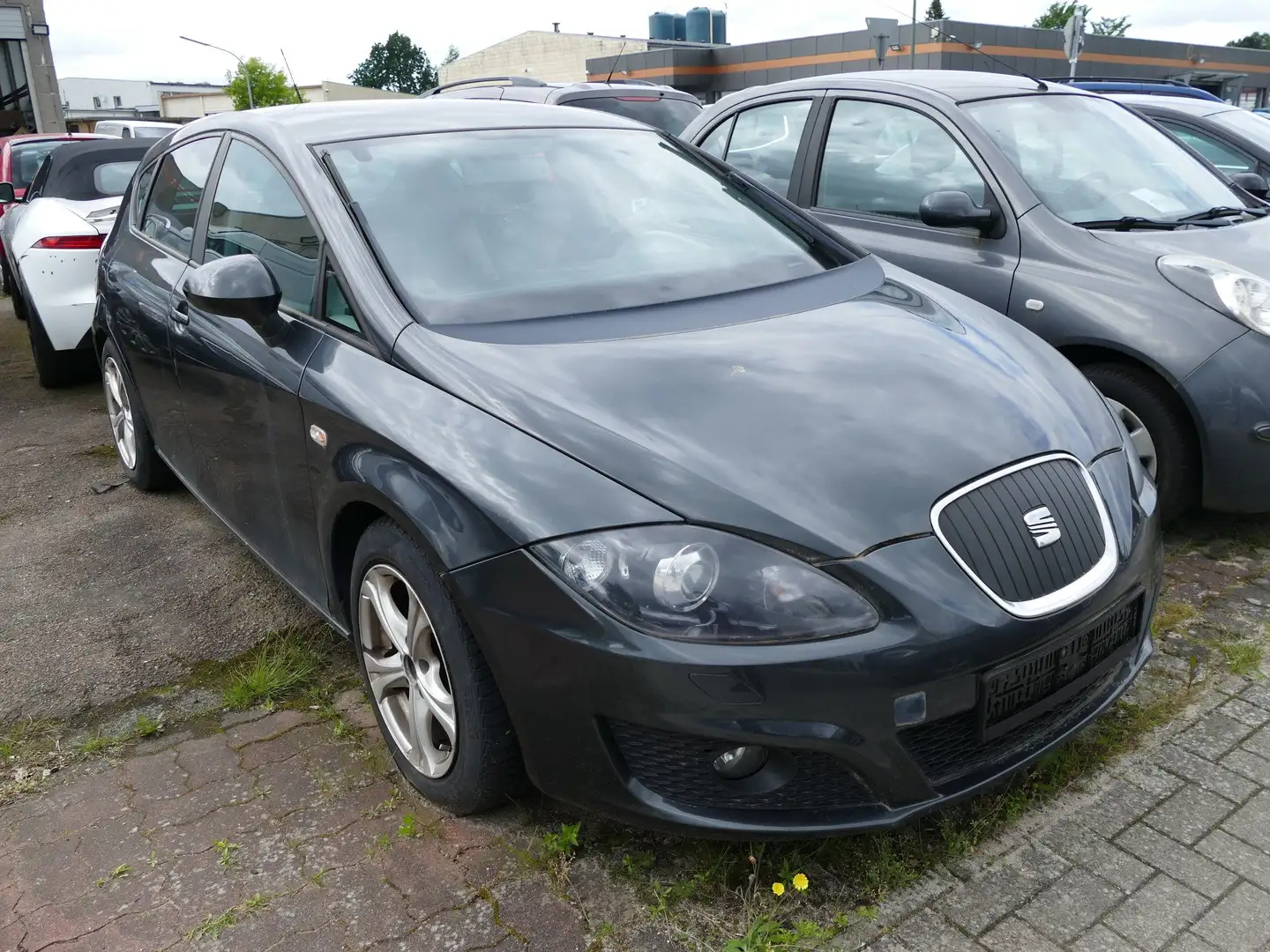 SEAT Leon 1.6 TDI Style Ecomotive Xenon Leder Pumpe defekt ! Czarny - 2