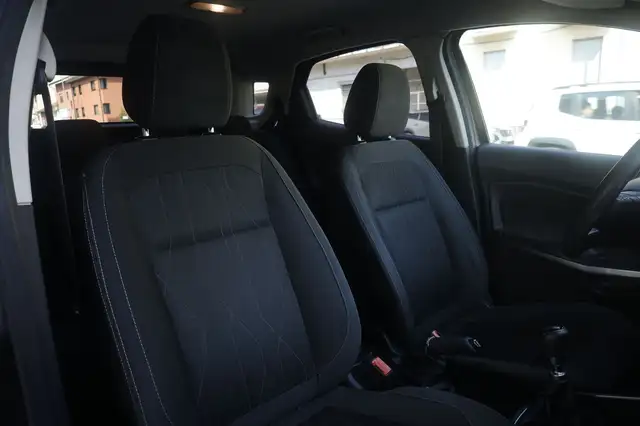 Ford Ecosport view 6