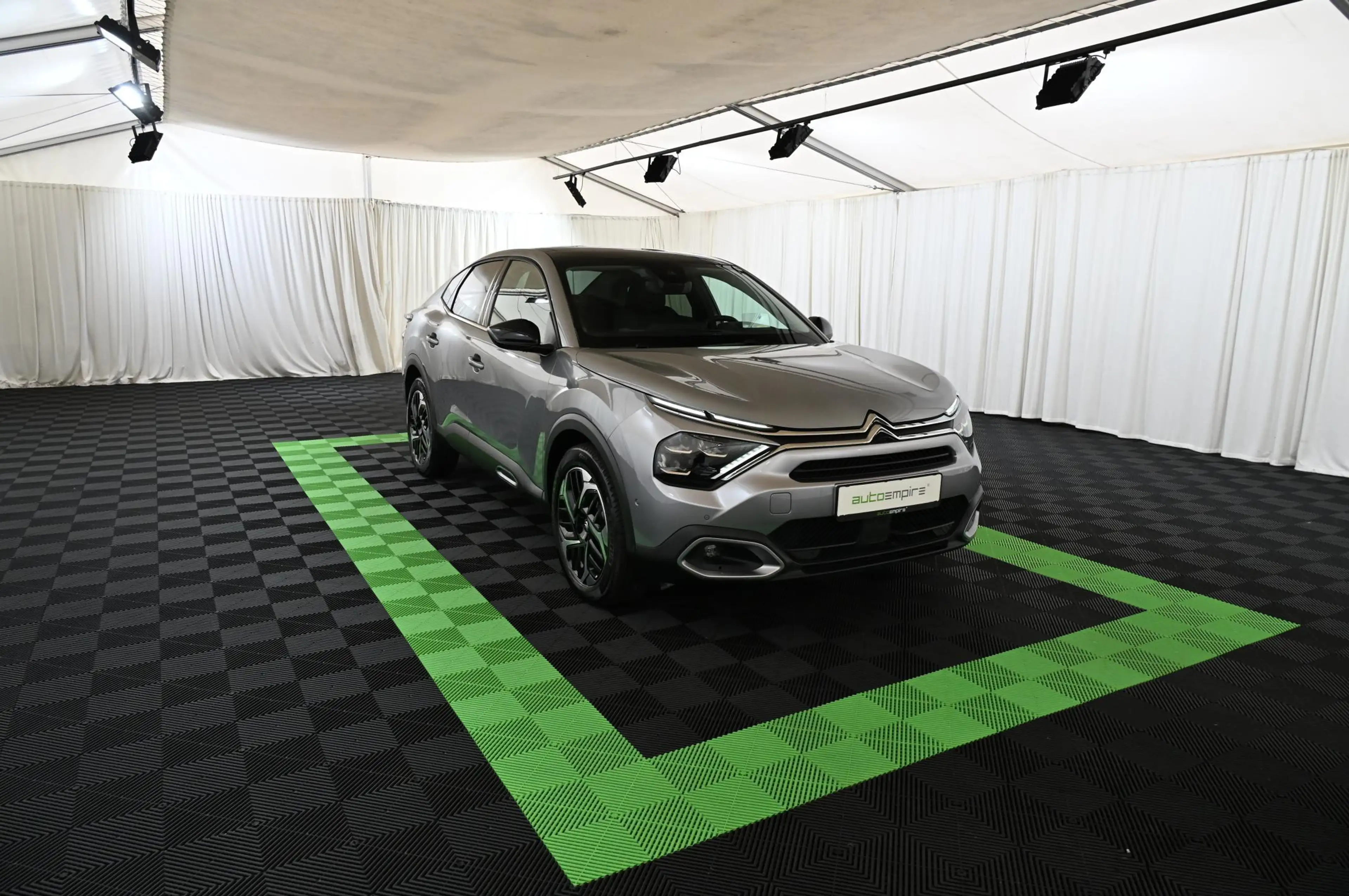 Citroen C4 X 1.2 PT EAT8 130 MAX LED/NAV/SOUND/PANO/H-UP/18 — photo 4