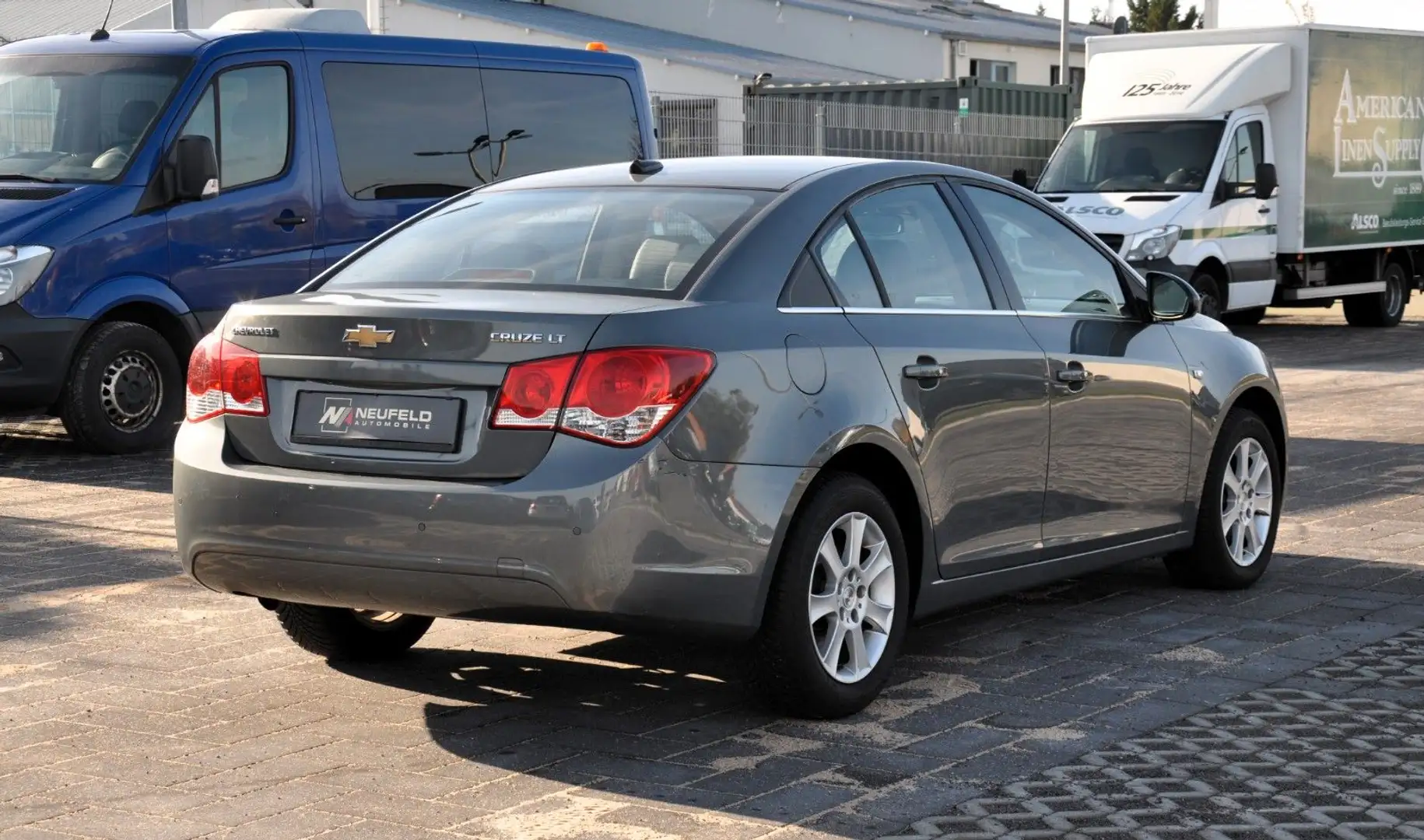 Chevrolet Cruze LT Grau - 2
