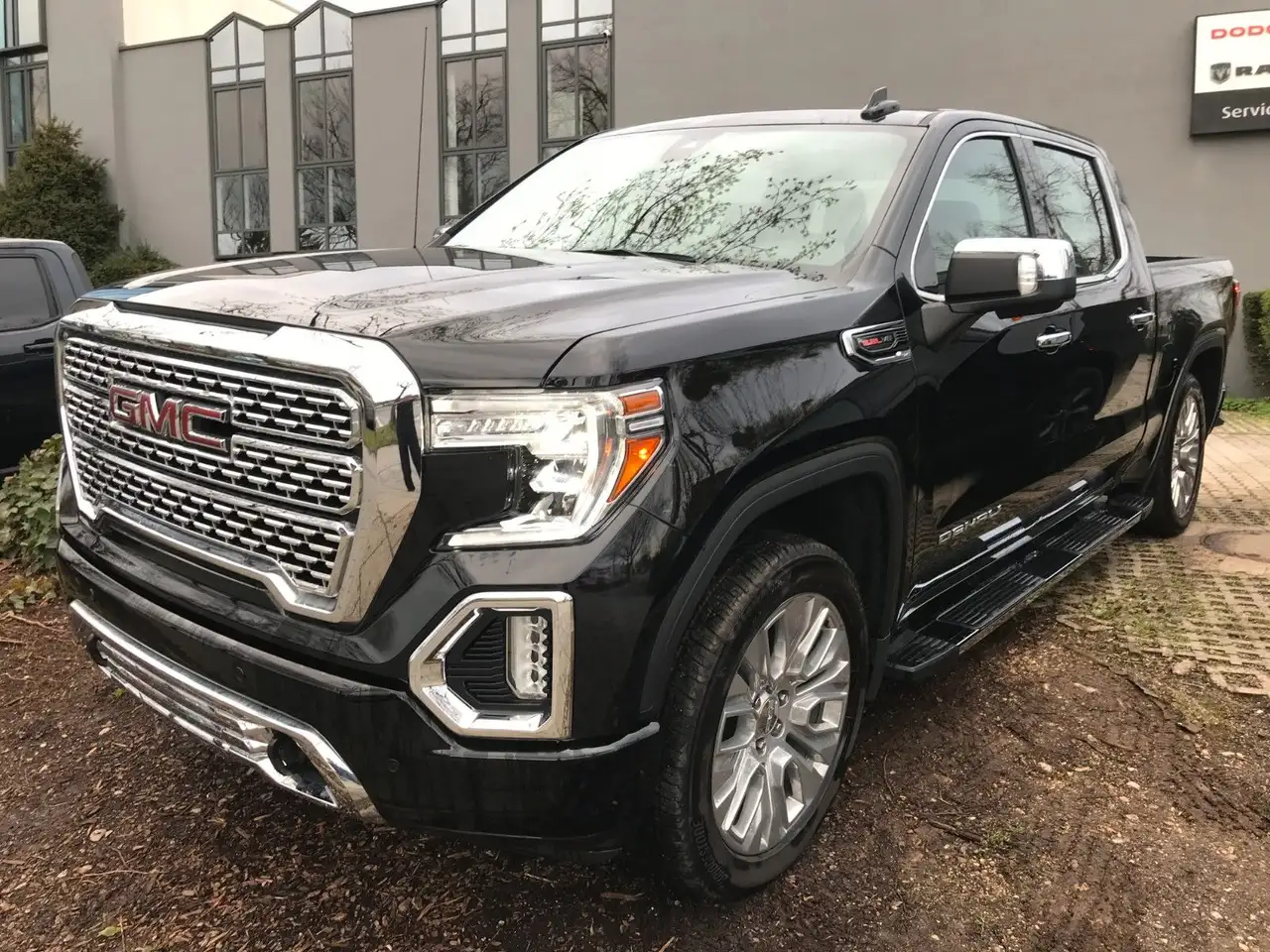 GMC Sierra