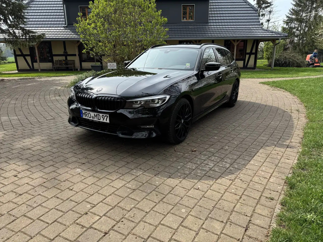BMW 330