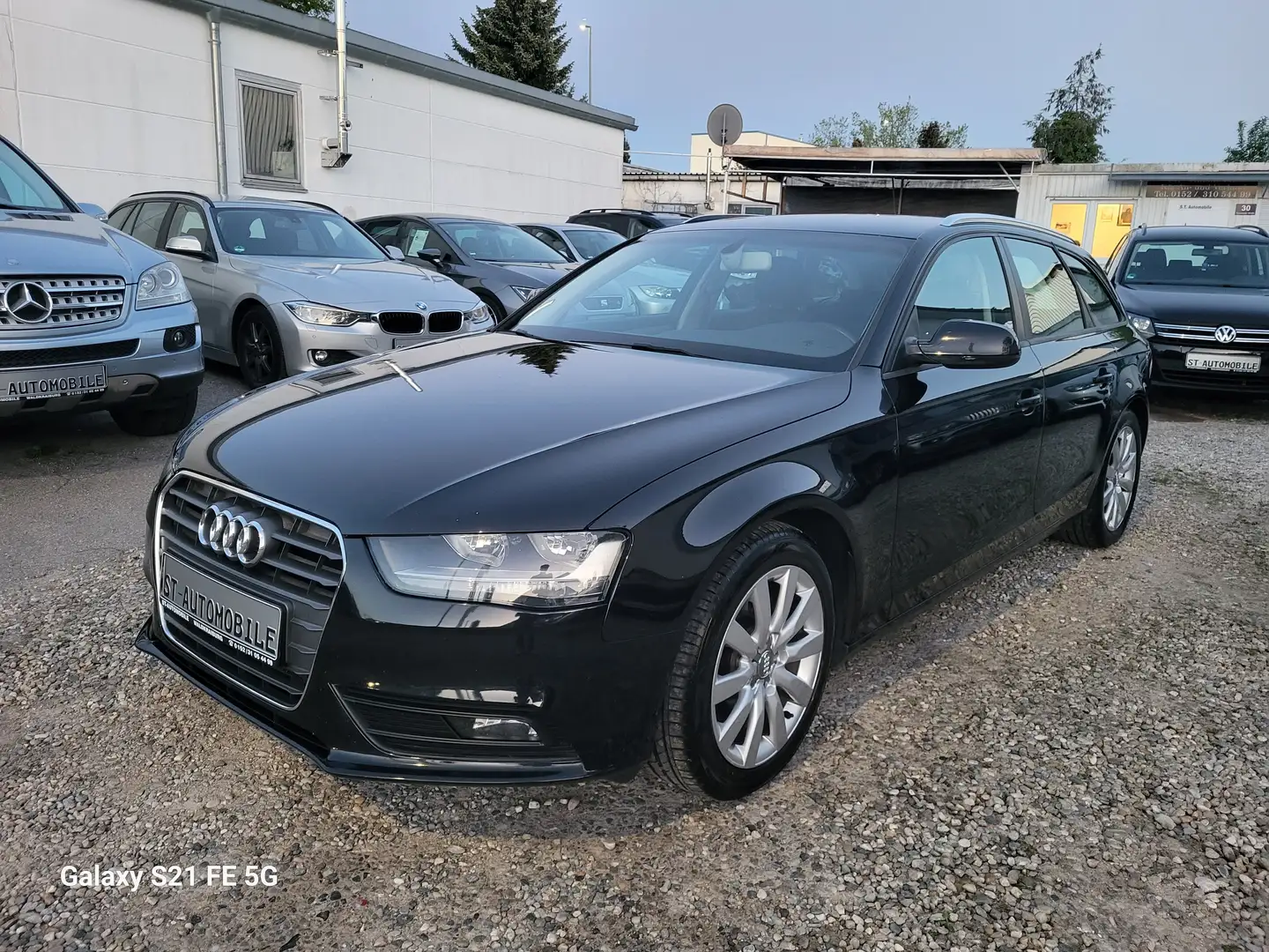 Audi A4 Ambition Schwarz - 1