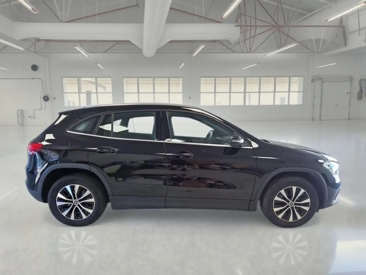 Mercedes-Benz GLA 250 E PLUG-IN HYBRID AUTO BUSINESS EXTRA CROSSOVER, миниатюра 3