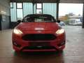 Ford Focus Sb. 1.5 EcoB. T Black&Red Edition 182 Rood - thumbnail 5