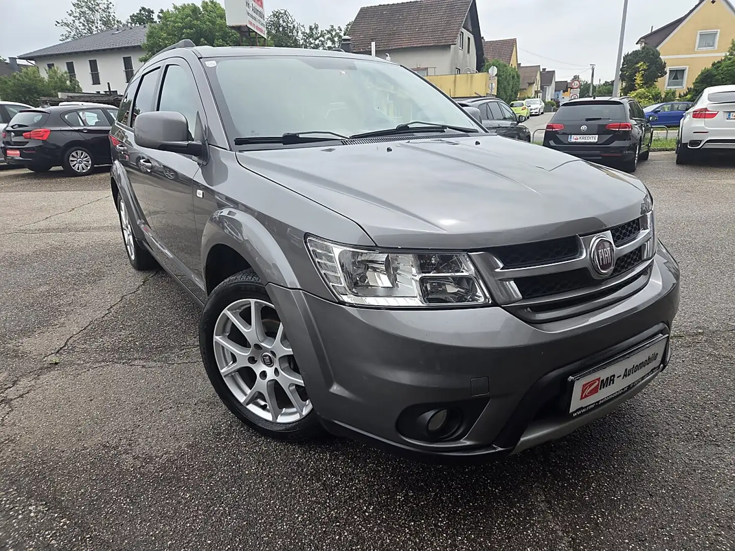 Fiat Freemont 2,0 JTD Urban * 7-Sitzer * AHK * Grau - 1
