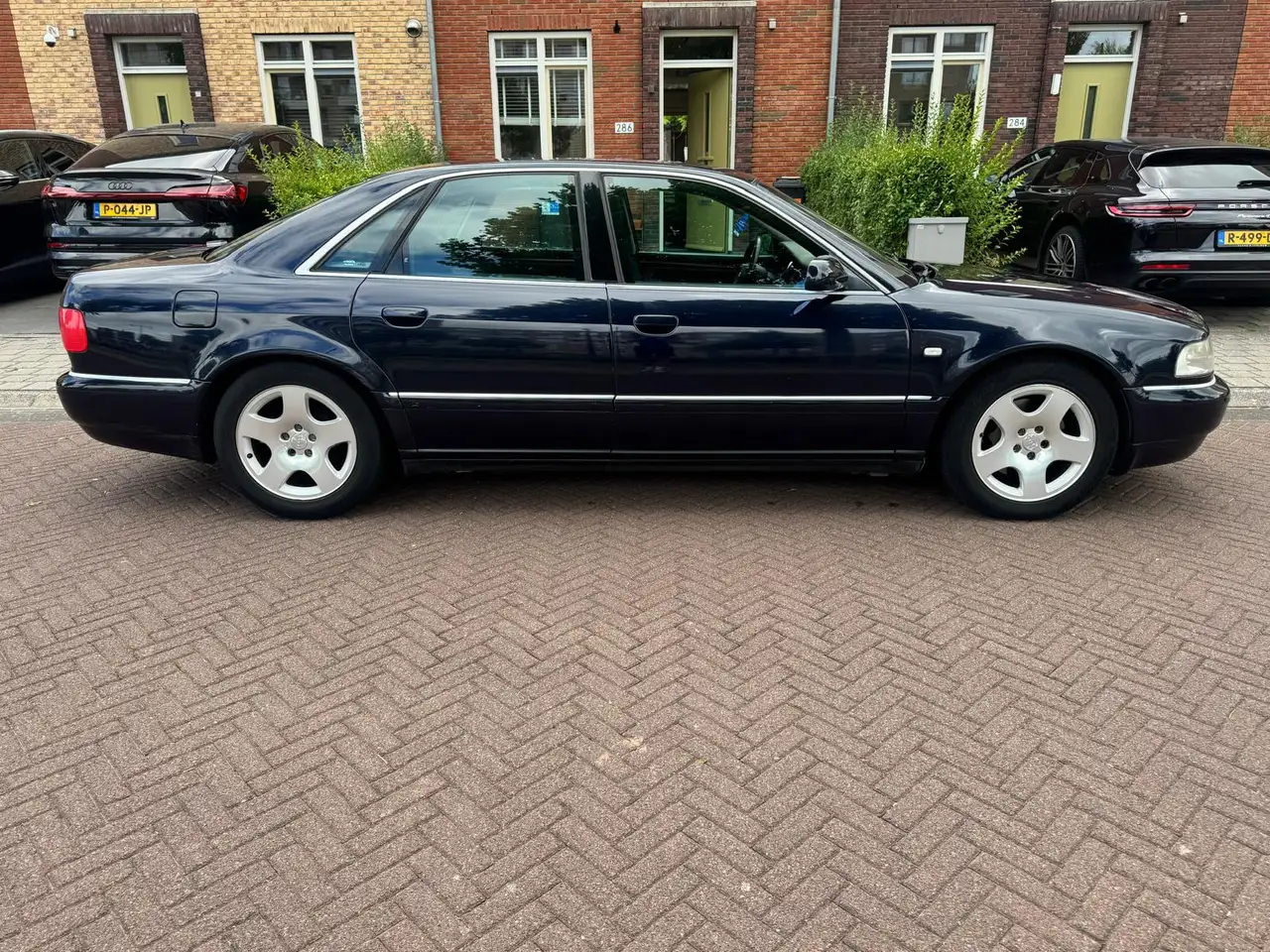 Audi A8 4D / D2 4.2 quattro, foto 5