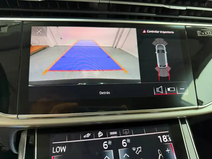 Audi Q8 2023, foto 29
