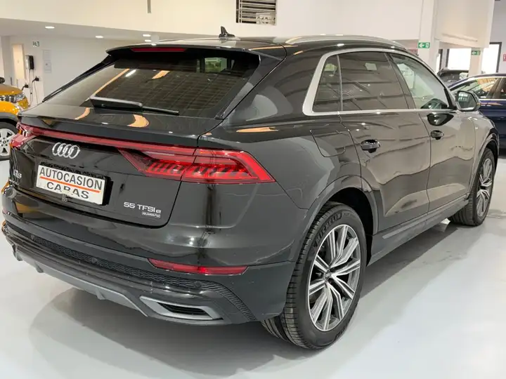 Audi Q8 2023, foto 7