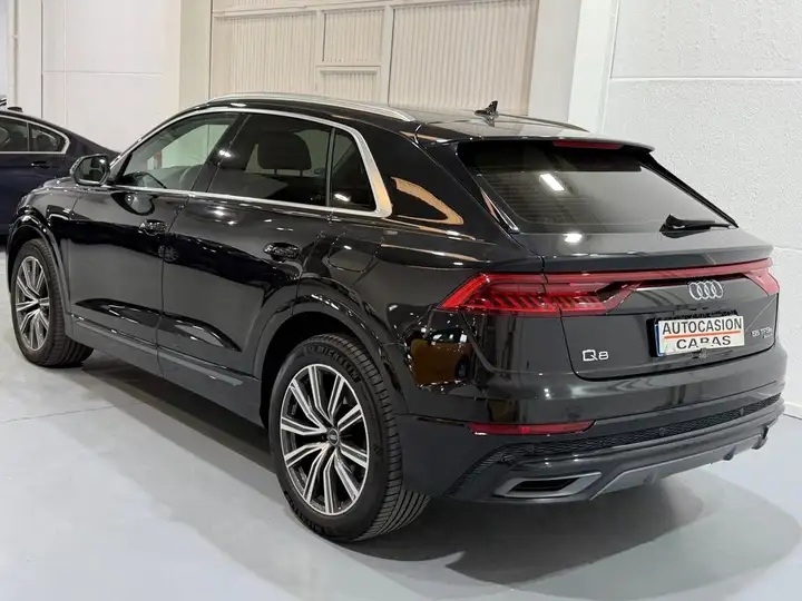Audi Q8 2023, foto 5