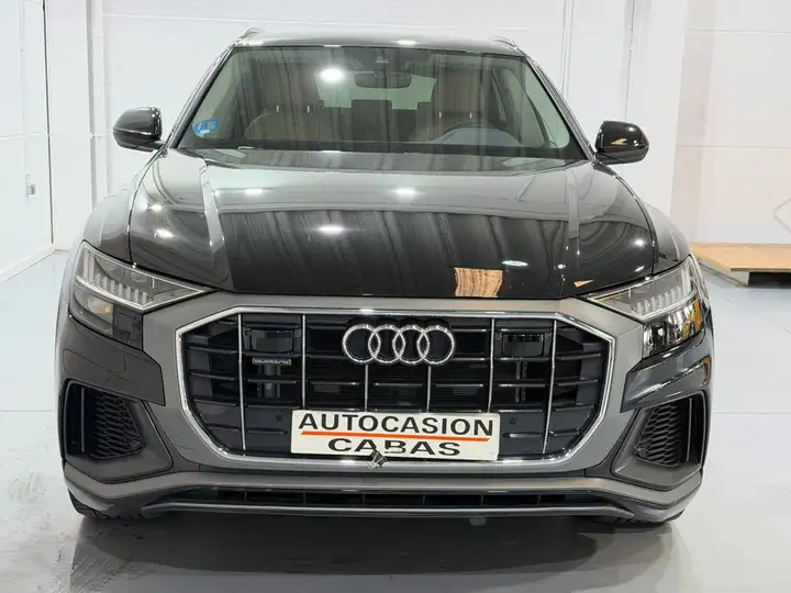 Audi Q8 2023, foto 2