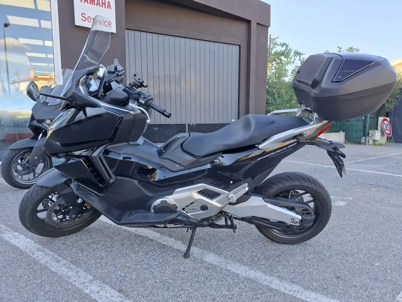 Honda Forza 750