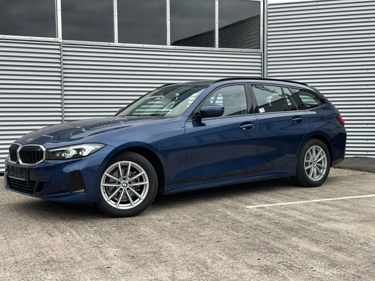 BMW 318 d*PANORAMA*HUD*DriveAss*WidesScreen Bleu - 2