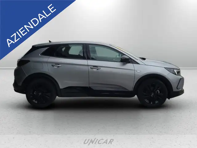 Opel Grandland view 6