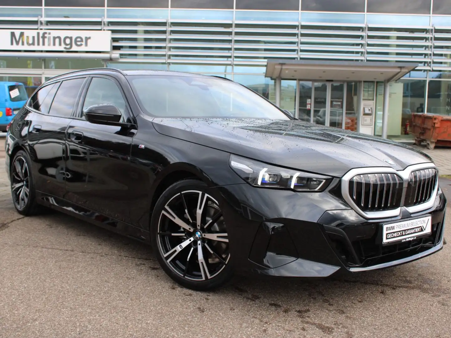 BMW 520 d xDr.T.M Sport PanoD.Standh.AHK SurView 20" Schwarz - 2
